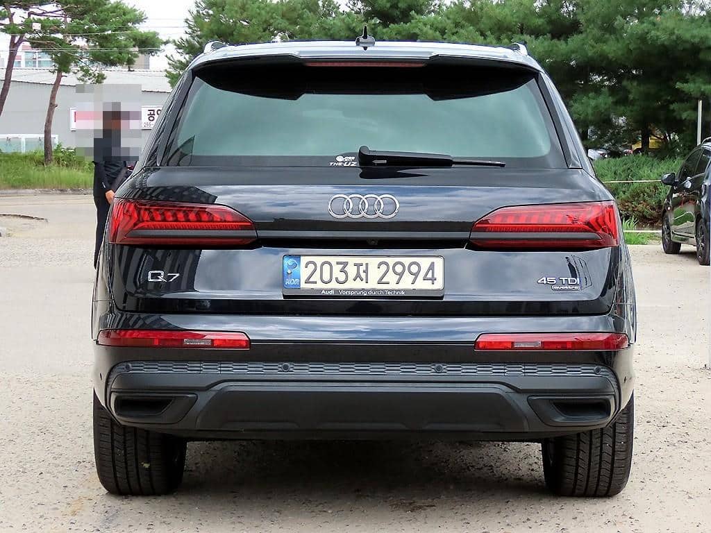 2021 AUDI Q7 - 2021 أودي Q7
