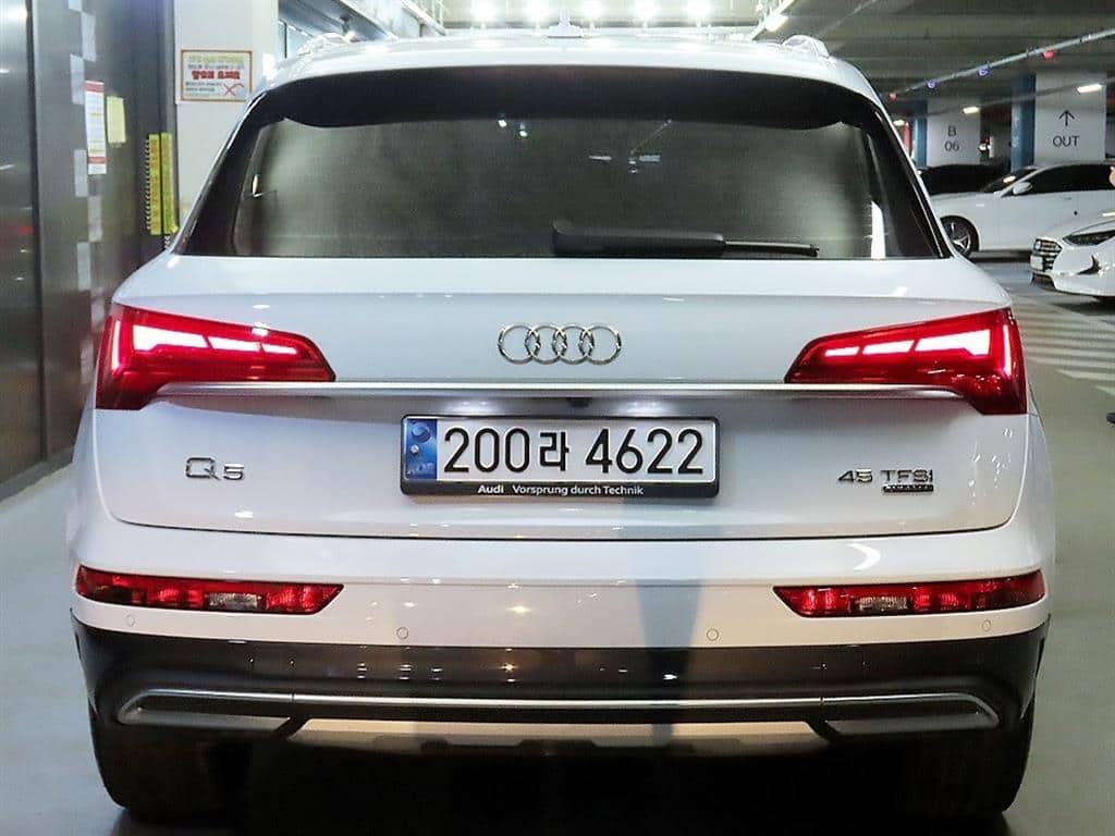 2023 AUDI Q5 - 2023 アウディ Q5