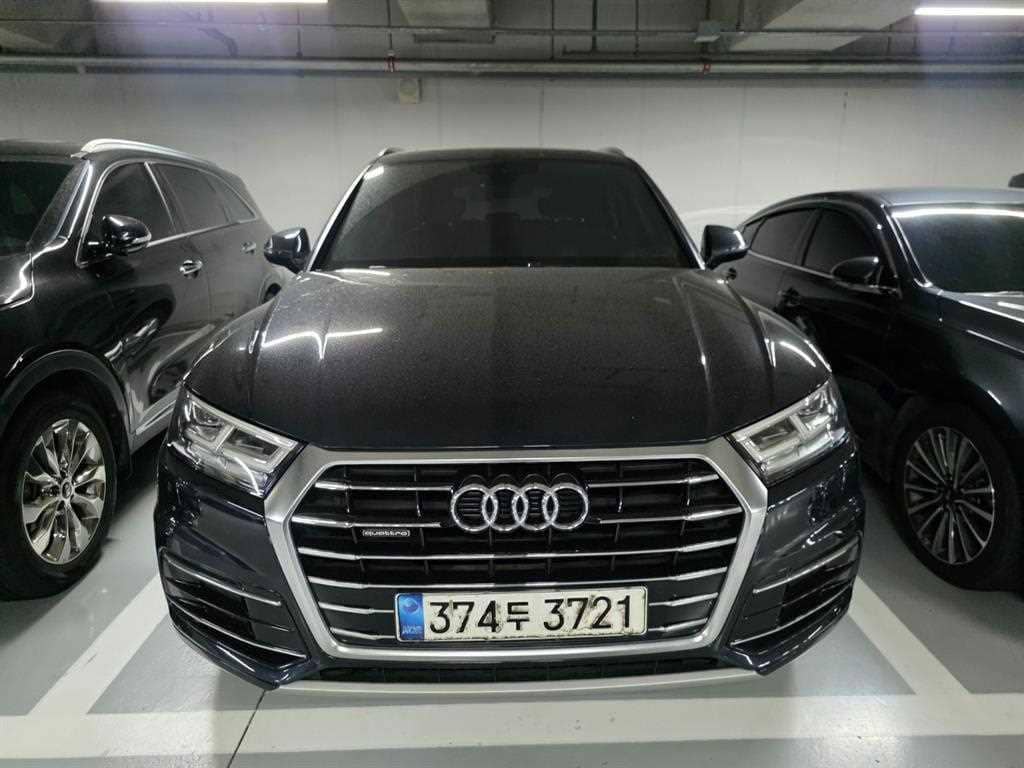 2020 AUDI Q5 - 2020 أودي Q5