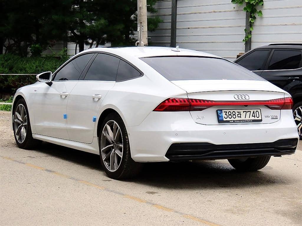 2021 AUDI A7 - 2021 أودي A7