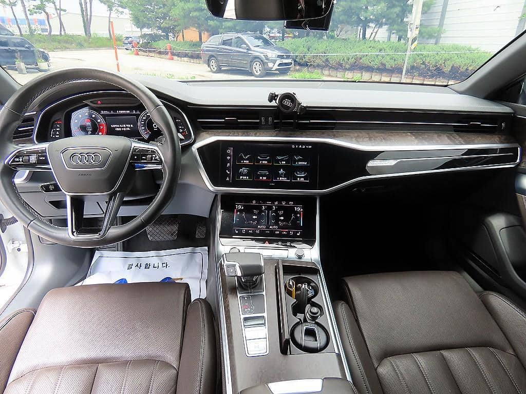 2021 AUDI A7 - 2021 أودي A7