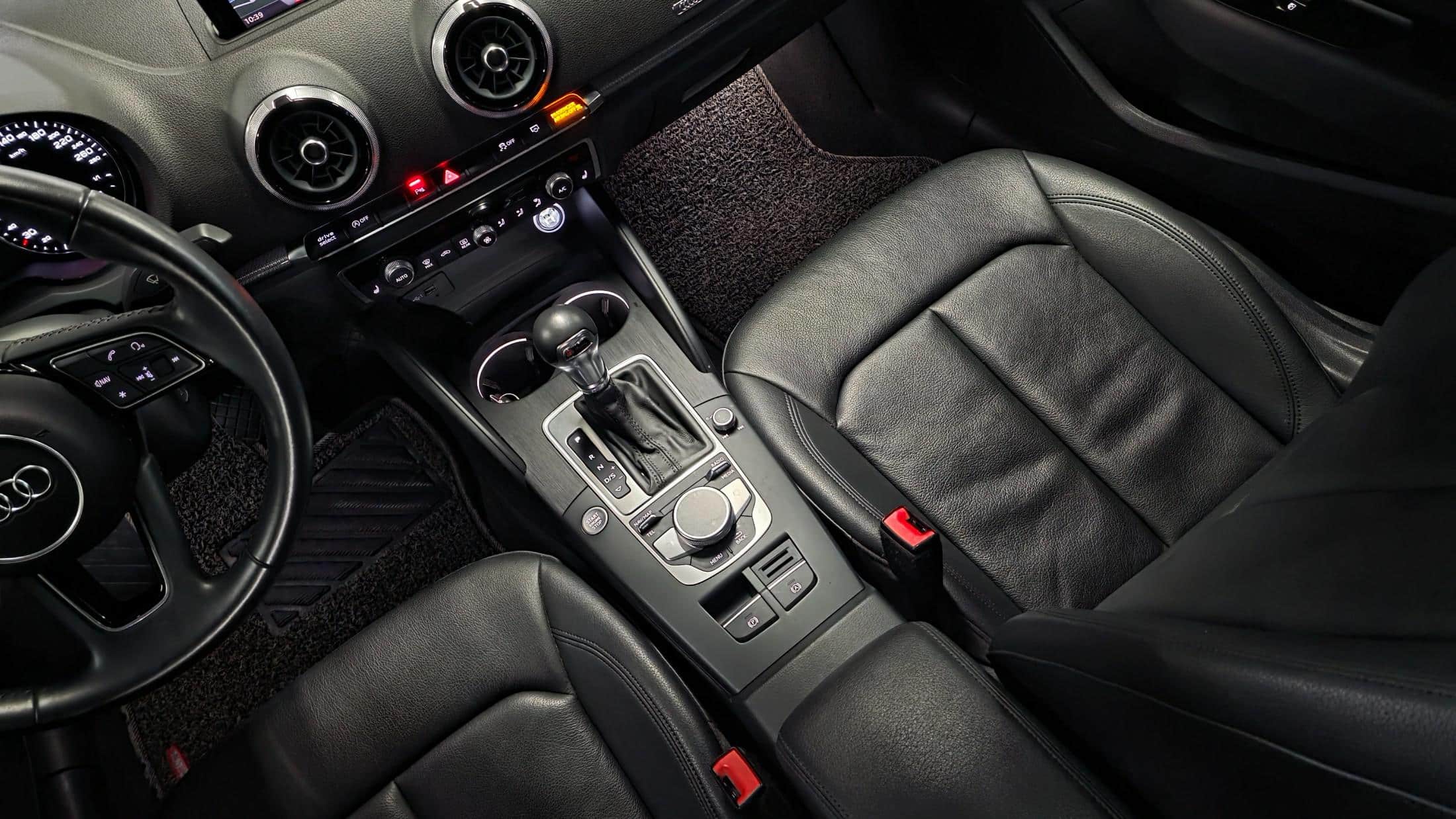 2018 AUDI A3 40 TFSI - 2018 أودي A3