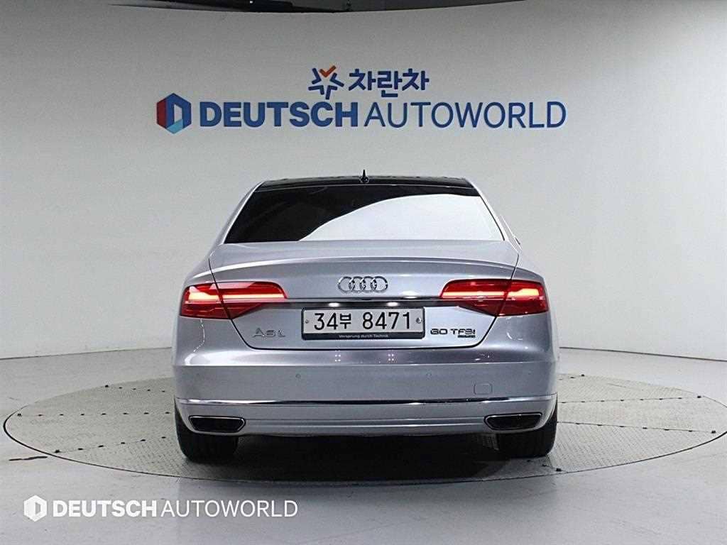 2015 AUDI A8 - 2015 アウディ A8