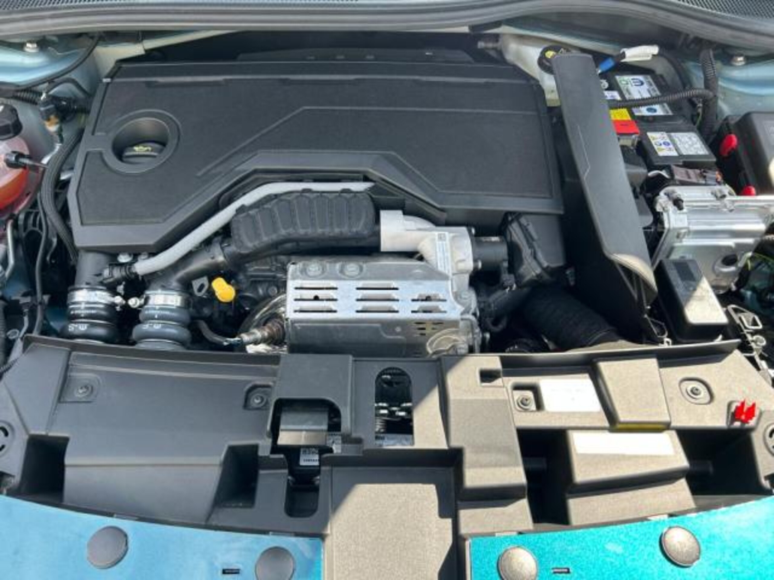 2025 Fiat 600Hybrid - フィアット 600ハイブリッド 1.2 元代車 新車保証継承 LEDヘッドライト LEDデイタイムランニングライト シートヒーター ナビゲーションシステム 360°パーキングセンサー