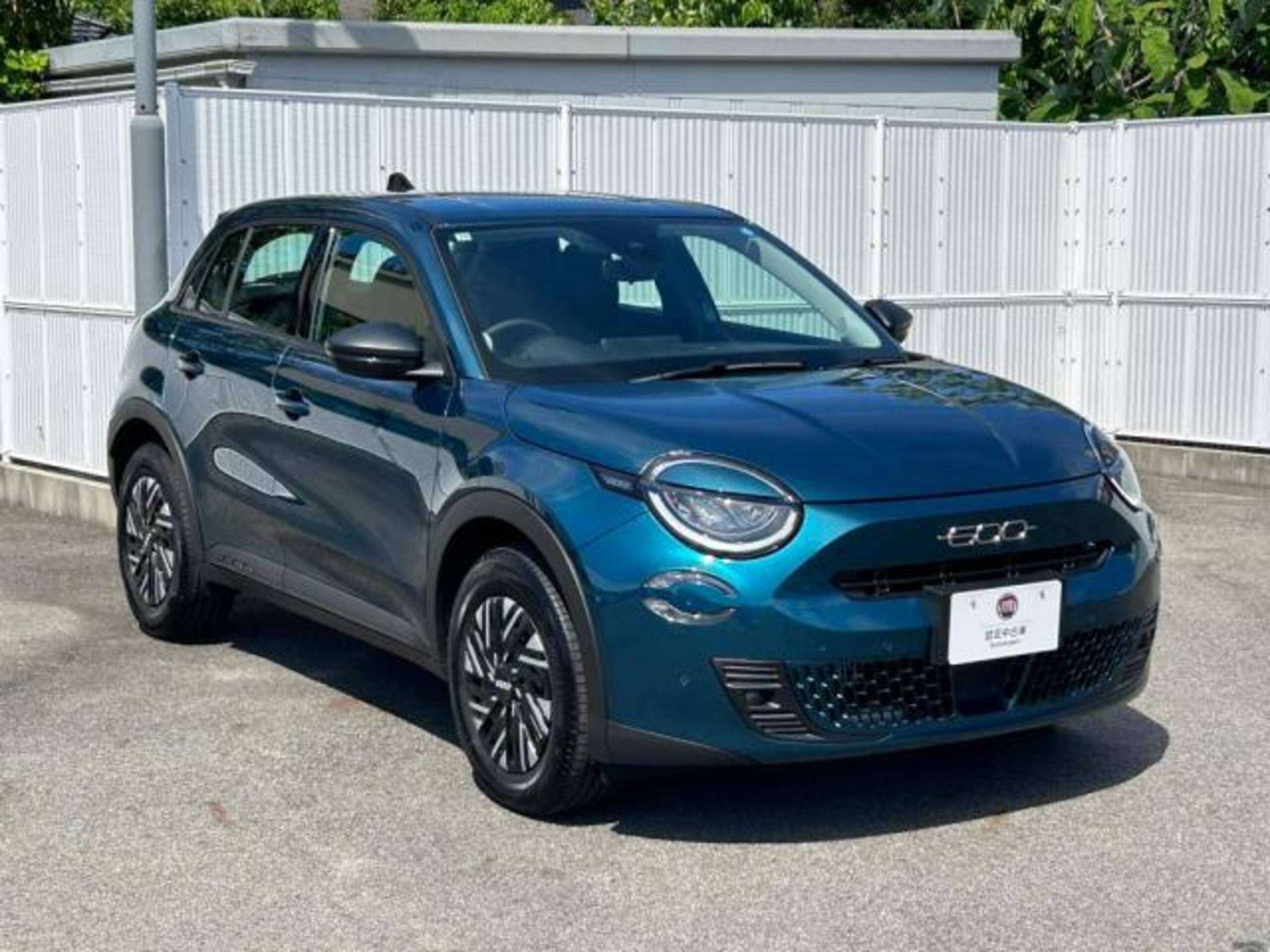 2025 Fiat 600Hybrid - フィアット 600ハイブリッド 1.2 元代車 新車保証継承 LEDヘッドライト LEDデイタイムランニングライト シートヒーター ナビゲーションシステム 360°パーキングセンサー