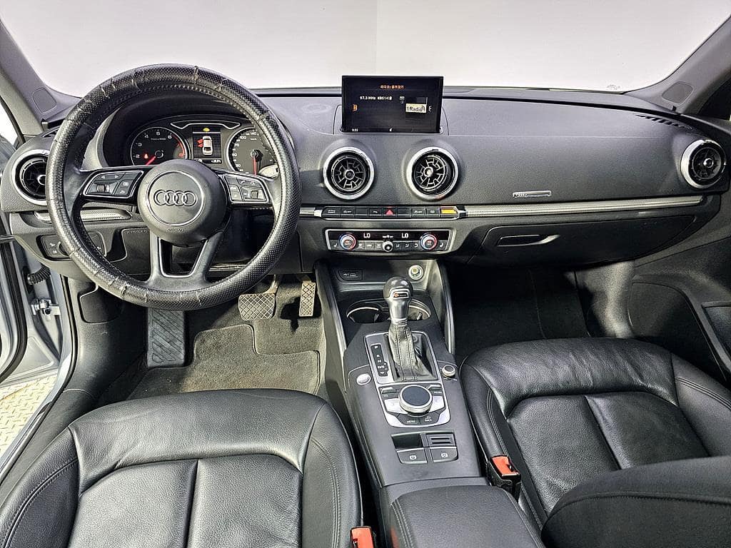 2018 AUDI A3