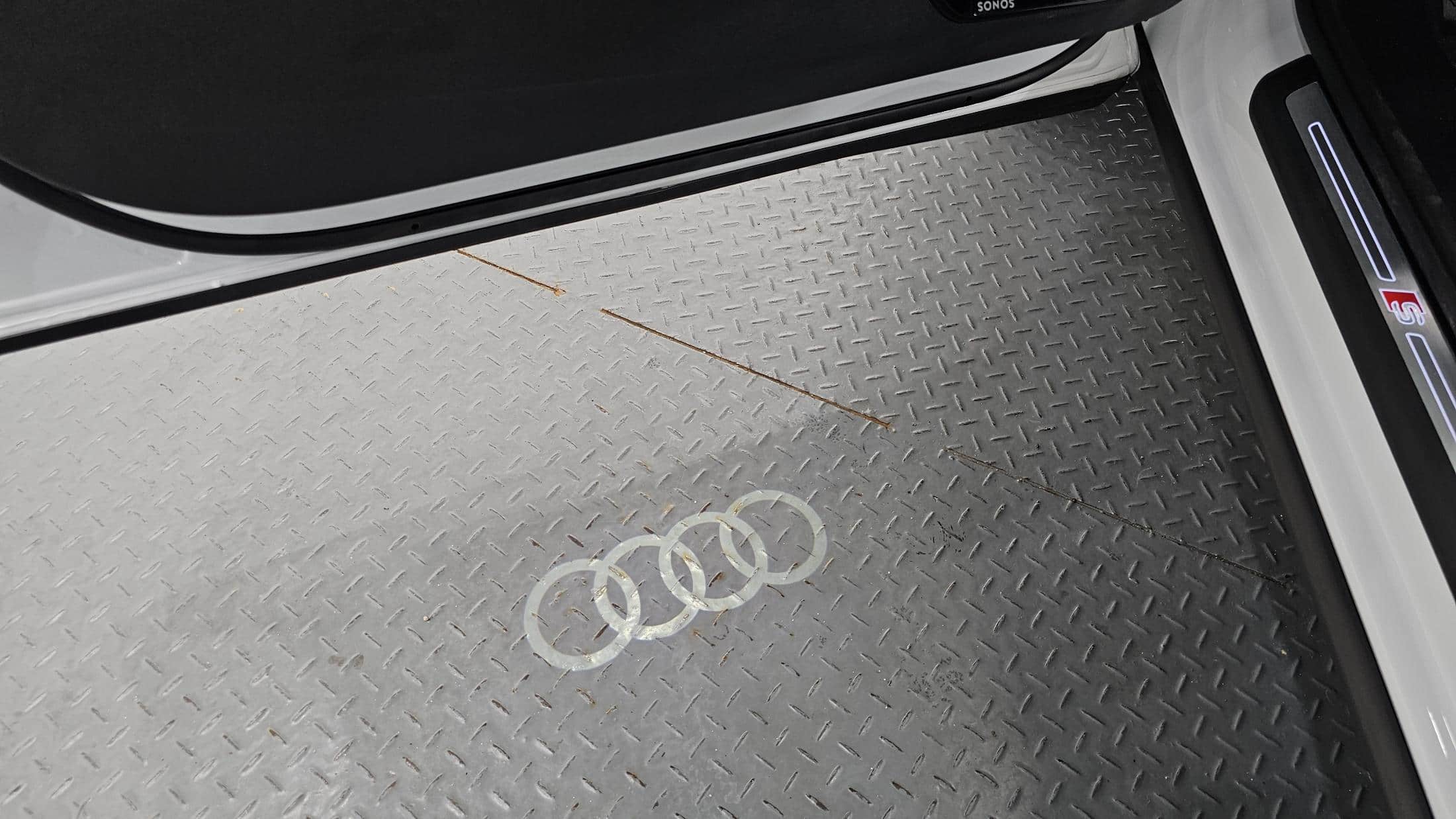2025 AUDI Q3 35 TDI Premium - 2025 アウディ Q3