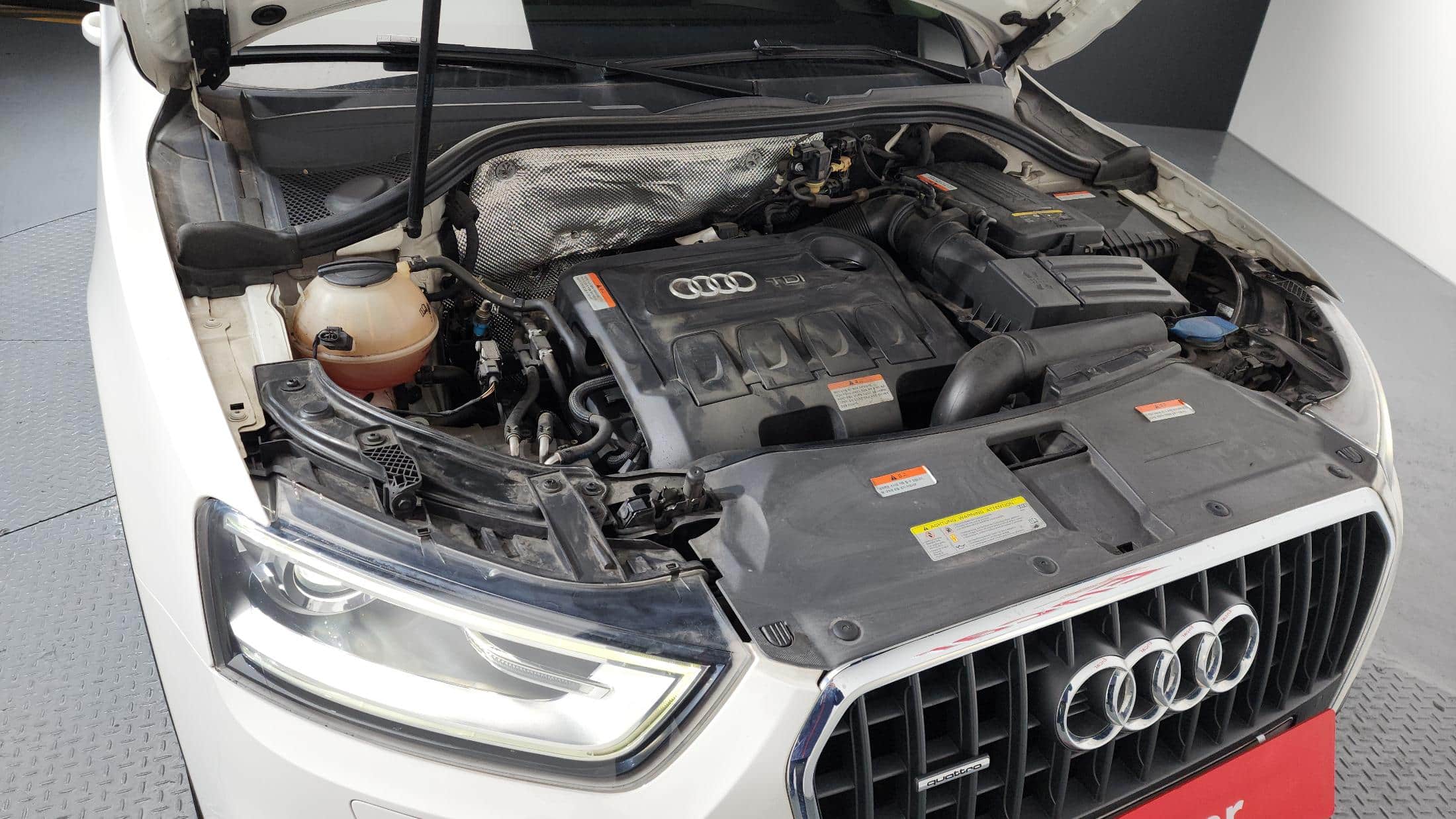 2015 AUDI Q3 30 TDI Quattro - 2015 أودي Q3