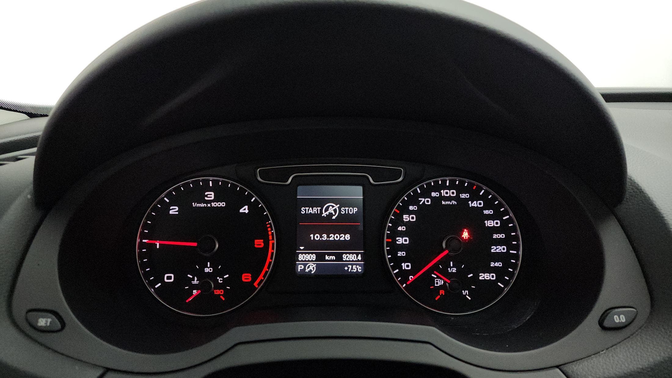 2015 AUDI Q3 30 TDI Quattro - 2015 أودي Q3