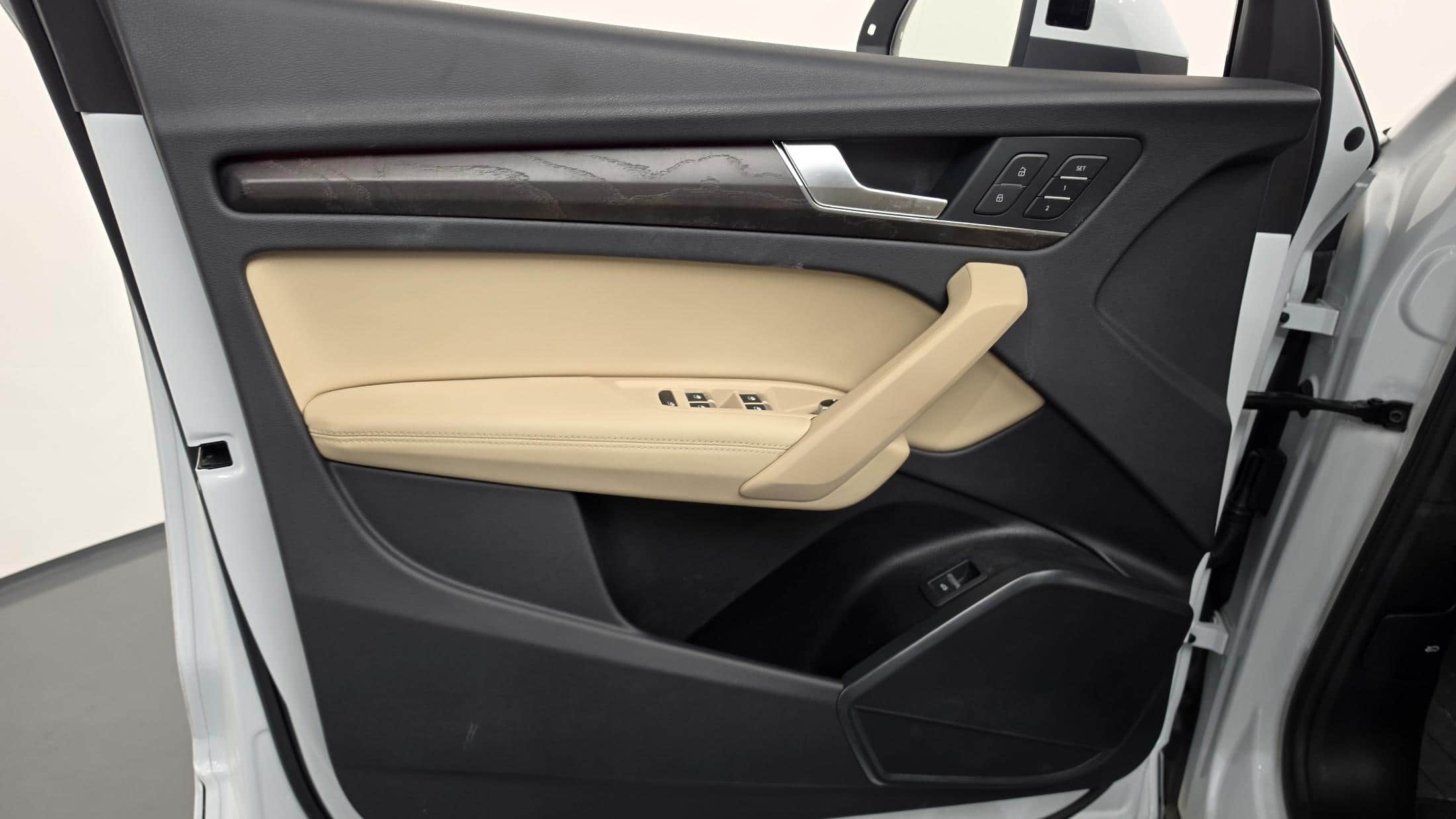 2023 AUDI Q5 40 TDI Quattro Premium - 2023 アウディ Q5