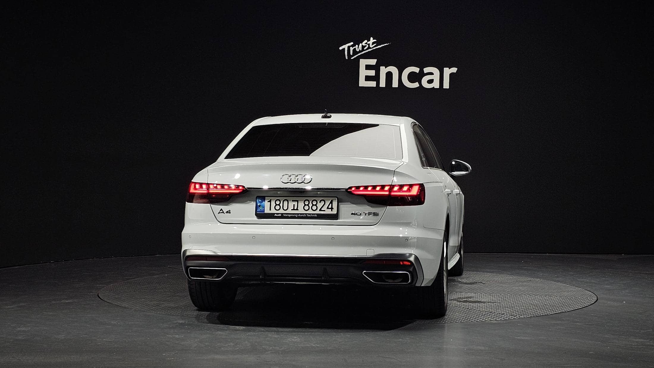 2021 AUDI A4 40 TFSI Premium - 2021 أودي A4