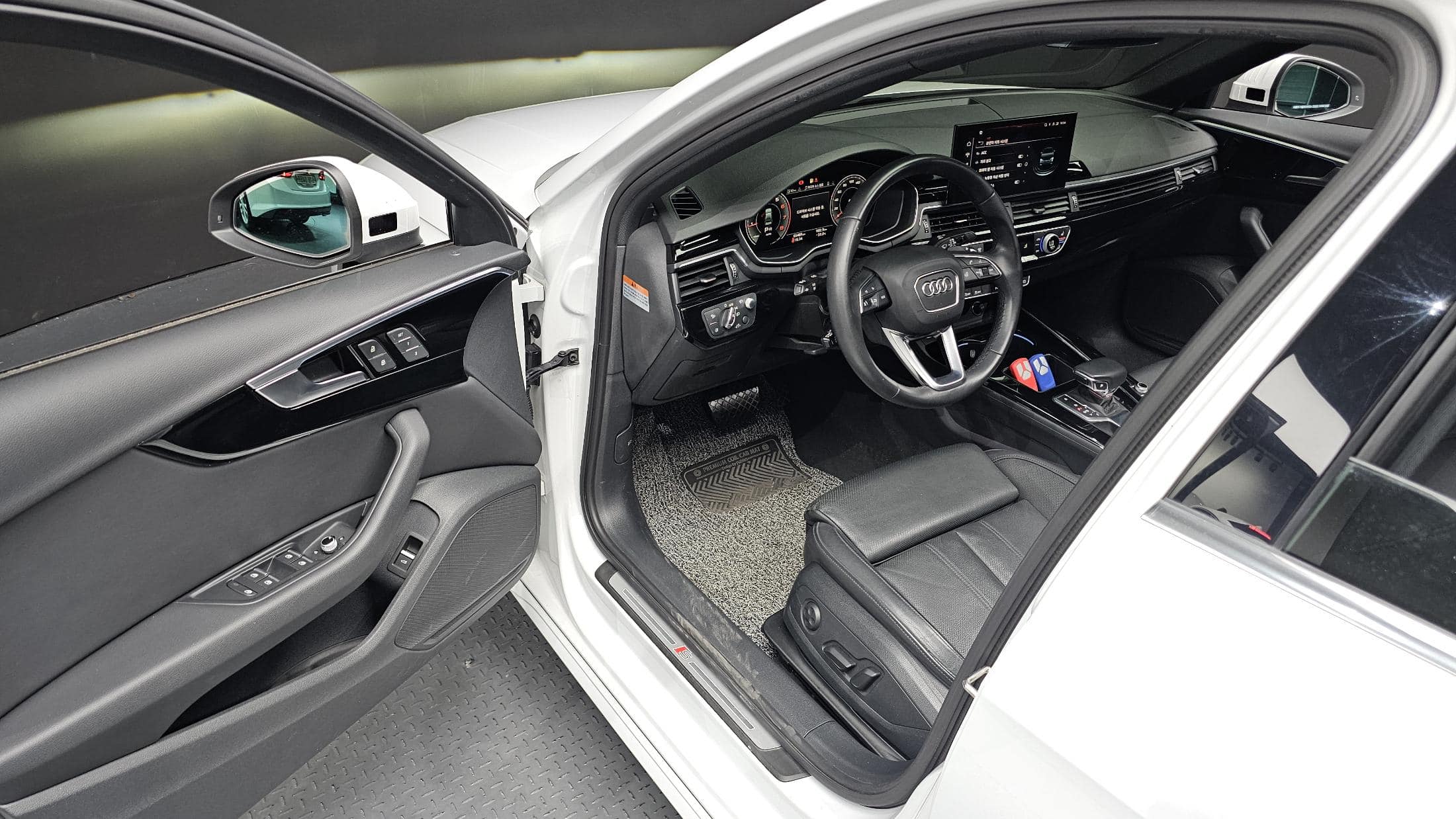 2021 AUDI A4 40 TFSI Premium - 2021 أودي A4