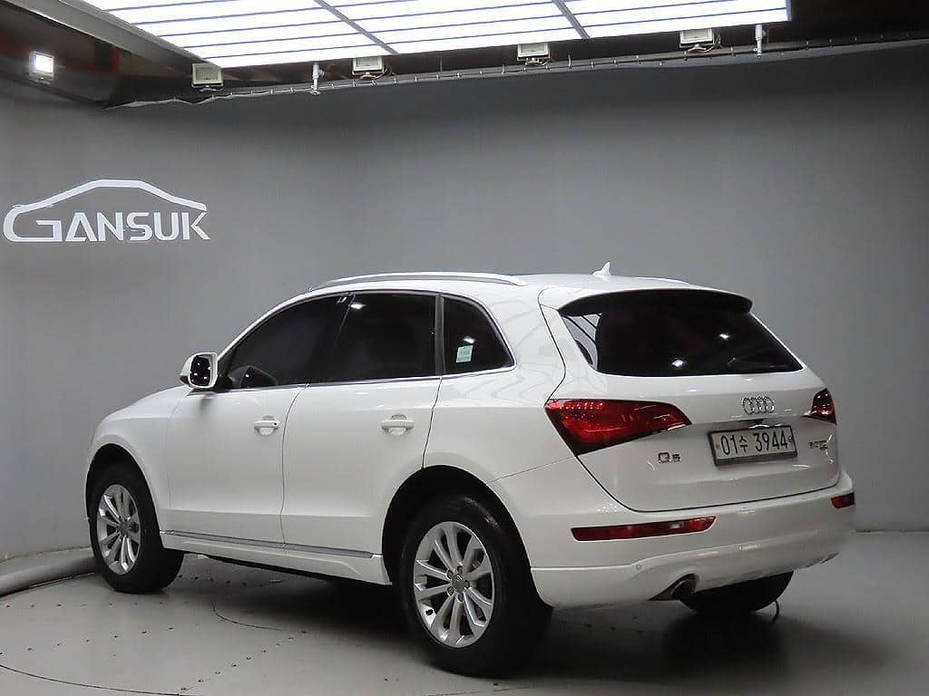 2014 AUDI Q5 - 2014 アウディ Q5