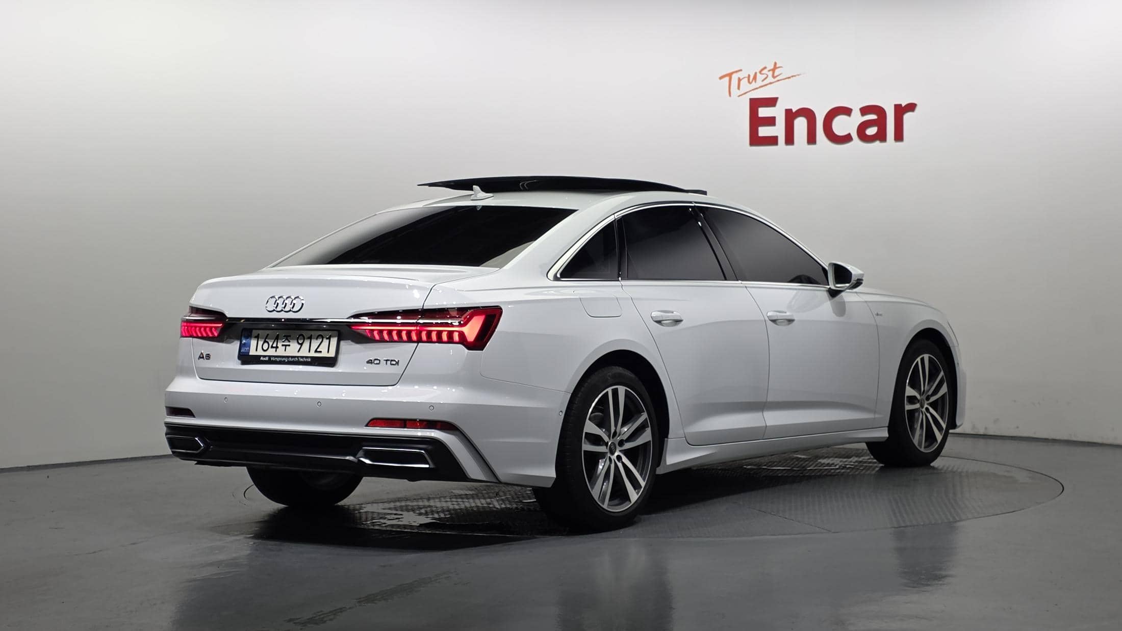 2022 AUDI A6 40 TDI Premium - 2022 アウディ A6