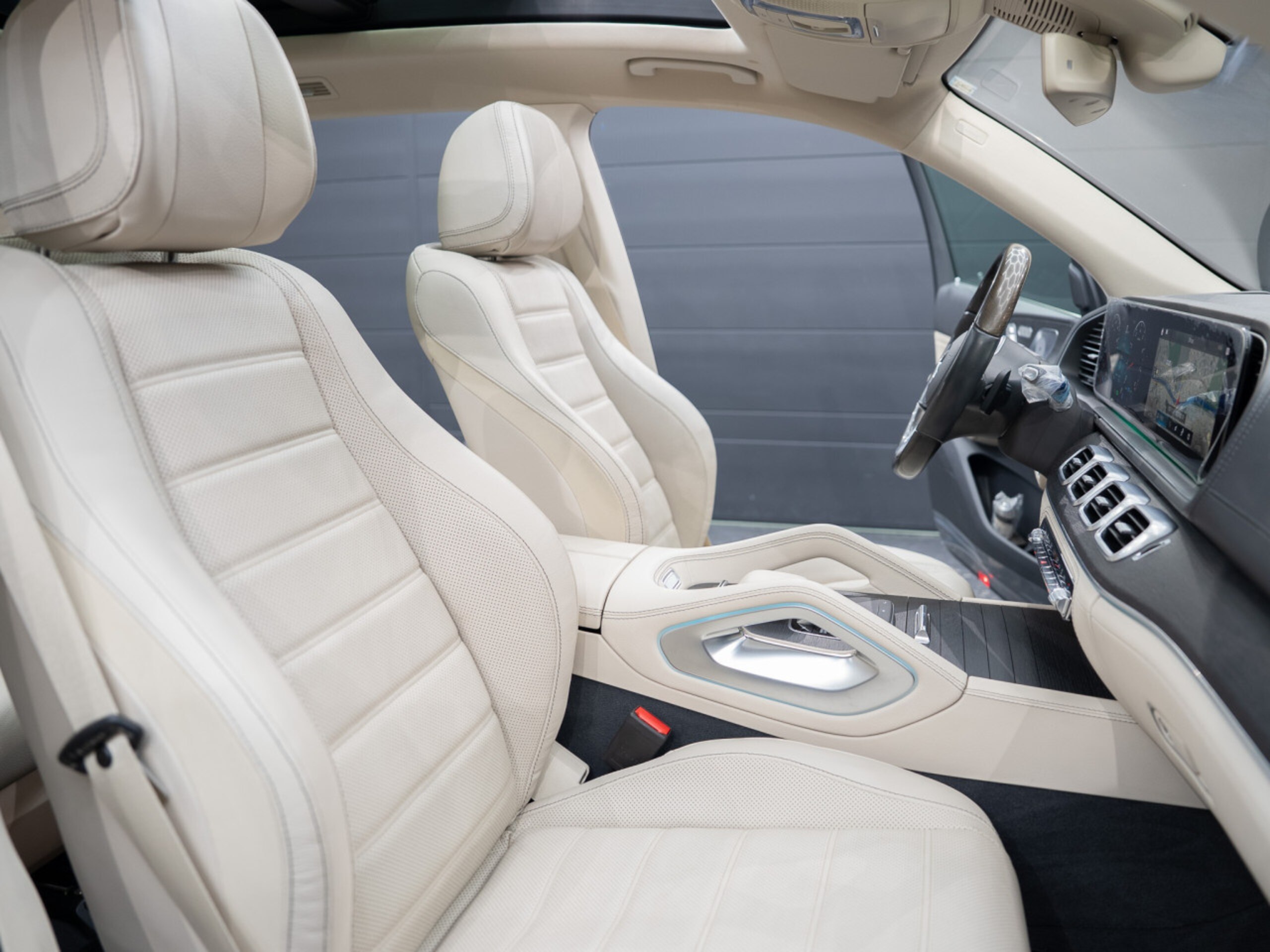 2021 Mercedes-Benz GLS - メルセデス・ベンツ GLS 580 4マチック スポーツ (ISG搭載モデル) 4WD AIS4 5点 ホワイトレザー ワンオーナー 左ハンドル エンジニアリングパッケージ 取説保証書スペアキー