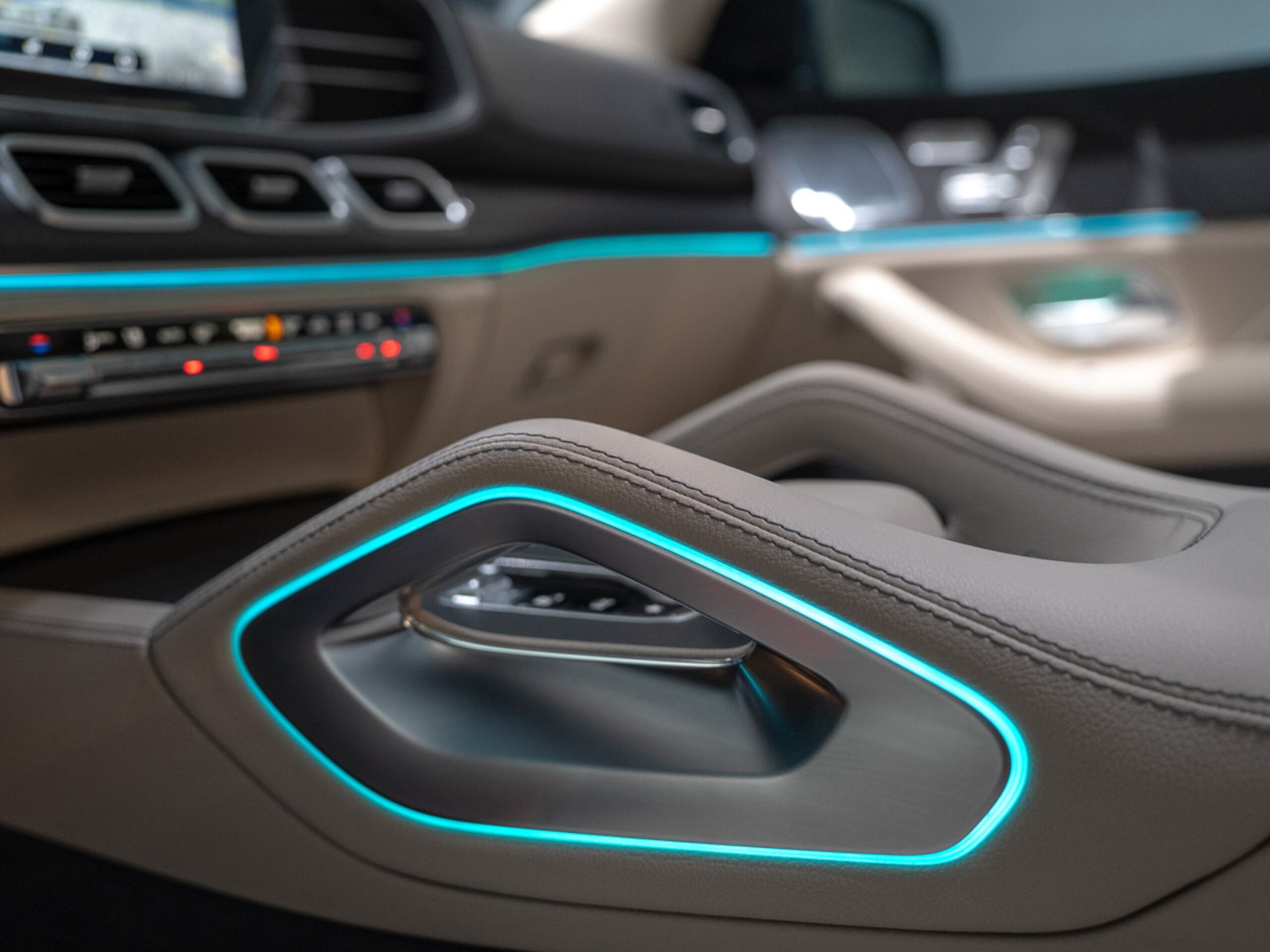 2021 Mercedes-Benz GLS - メルセデス・ベンツ GLS 580 4マチック スポーツ (ISG搭載モデル) 4WD AIS4 5点 ホワイトレザー ワンオーナー 左ハンドル エンジニアリングパッケージ 取説保証書スペアキー