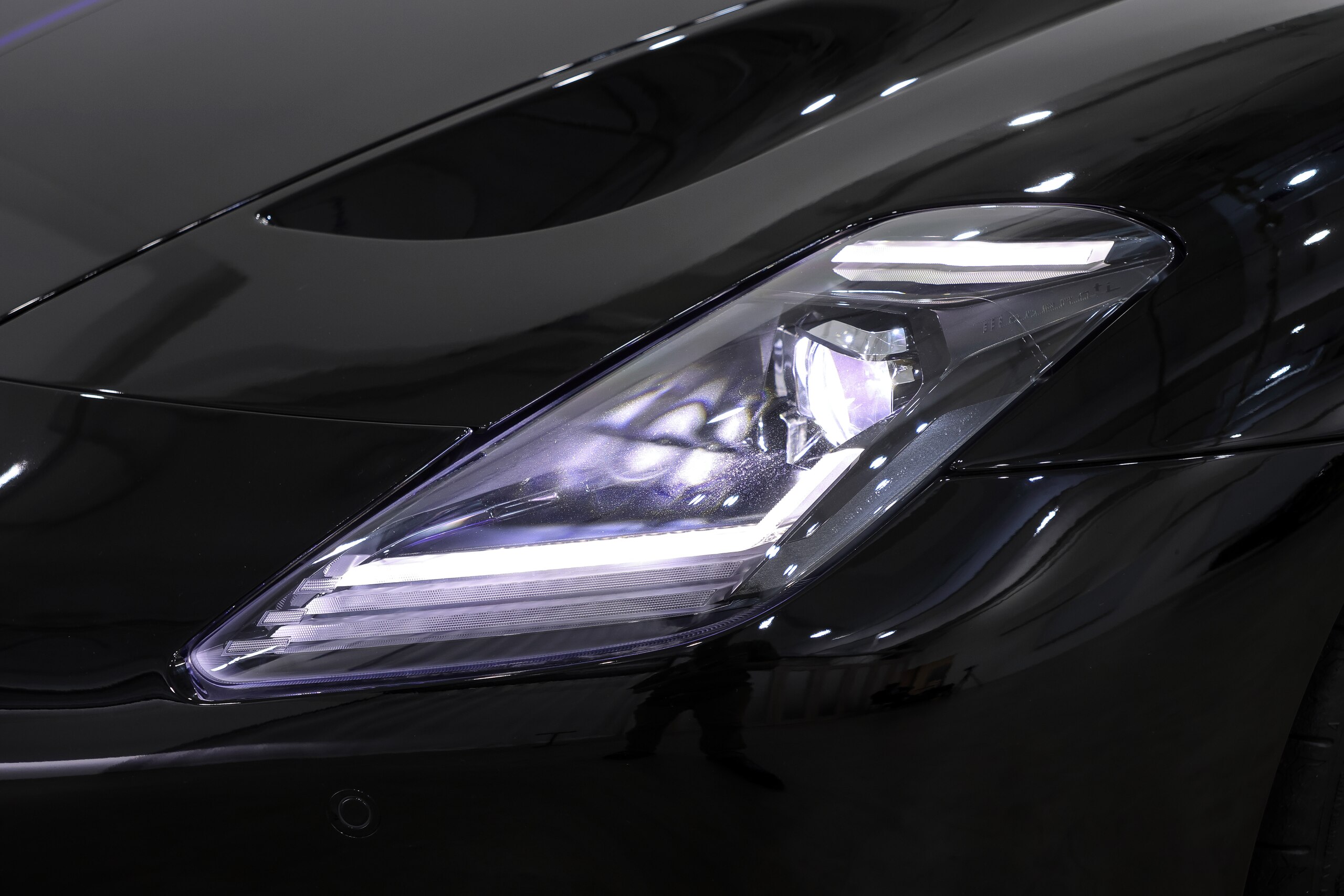 2022 Maserati MC20 - マセラティ MC20 3.0 1年保証・カーボンセラミックブレーキ・カーボンエンジンカバー・カーボンリアスポイラー・カーボンインテリアパッケージ