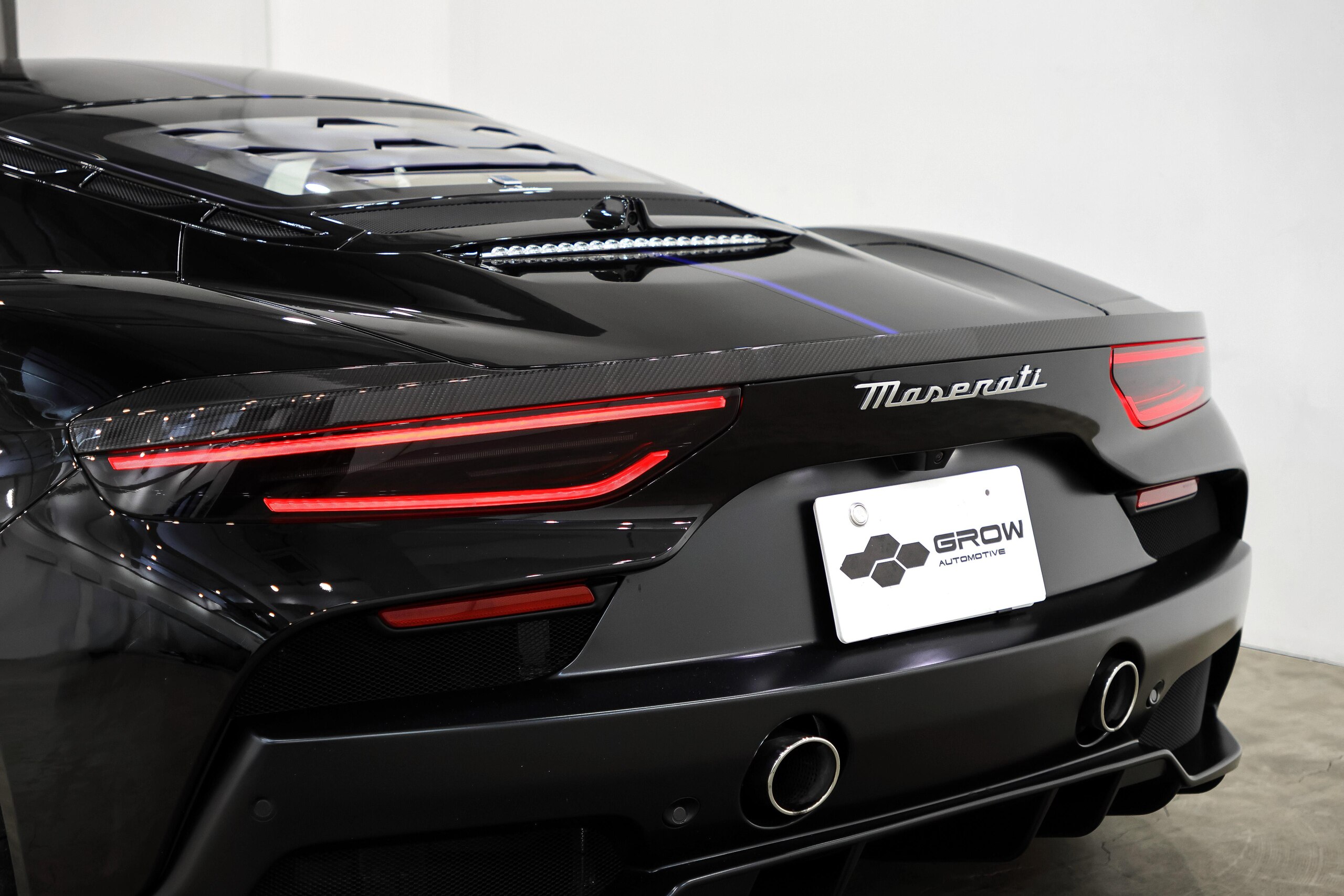 2022 Maserati MC20 - マセラティ MC20 3.0 1年保証・カーボンセラミックブレーキ・カーボンエンジンカバー・カーボンリアスポイラー・カーボンインテリアパッケージ