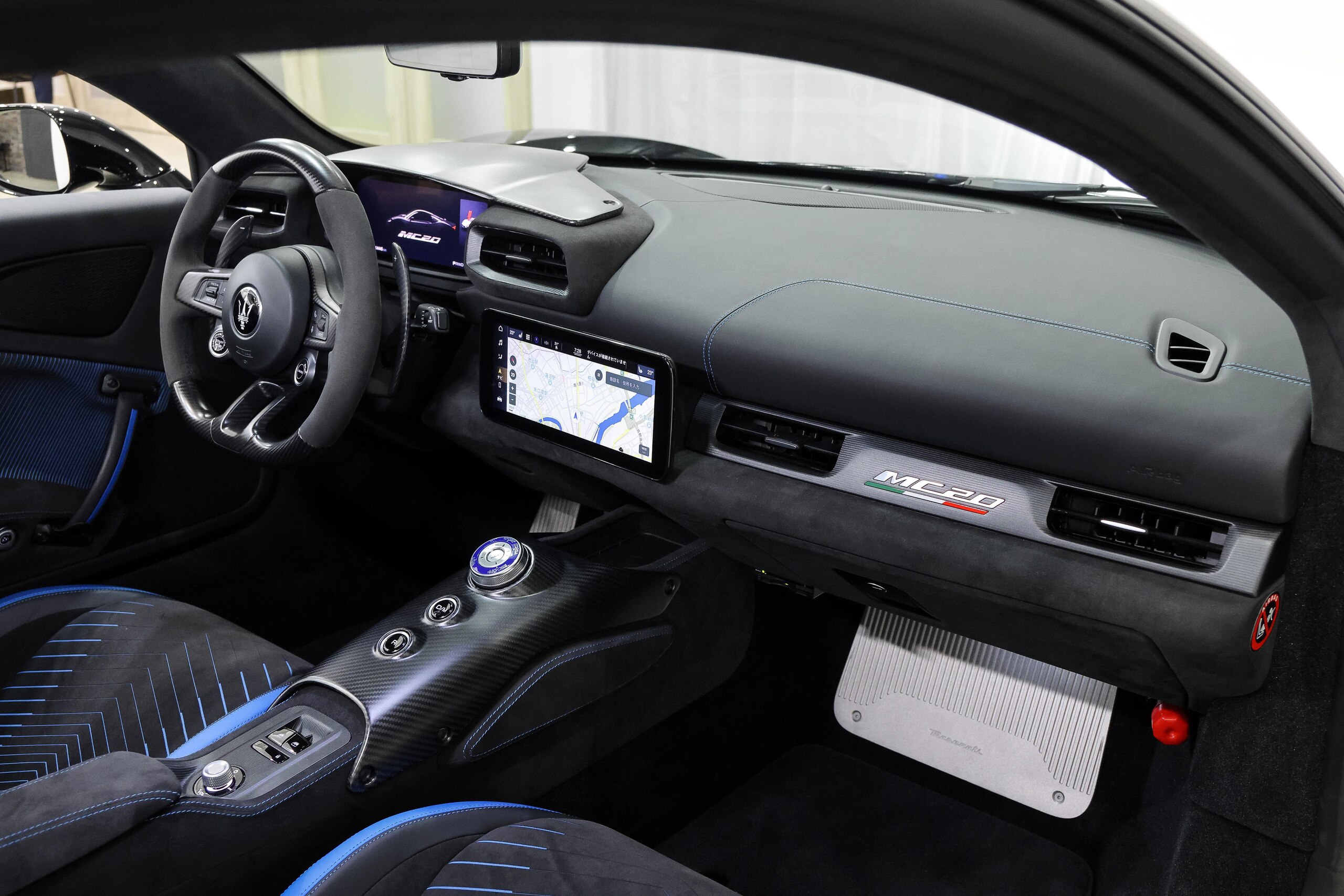 2022 Maserati MC20 - マセラティ MC20 3.0 1年保証・カーボンセラミックブレーキ・カーボンエンジンカバー・カーボンリアスポイラー・カーボンインテリアパッケージ