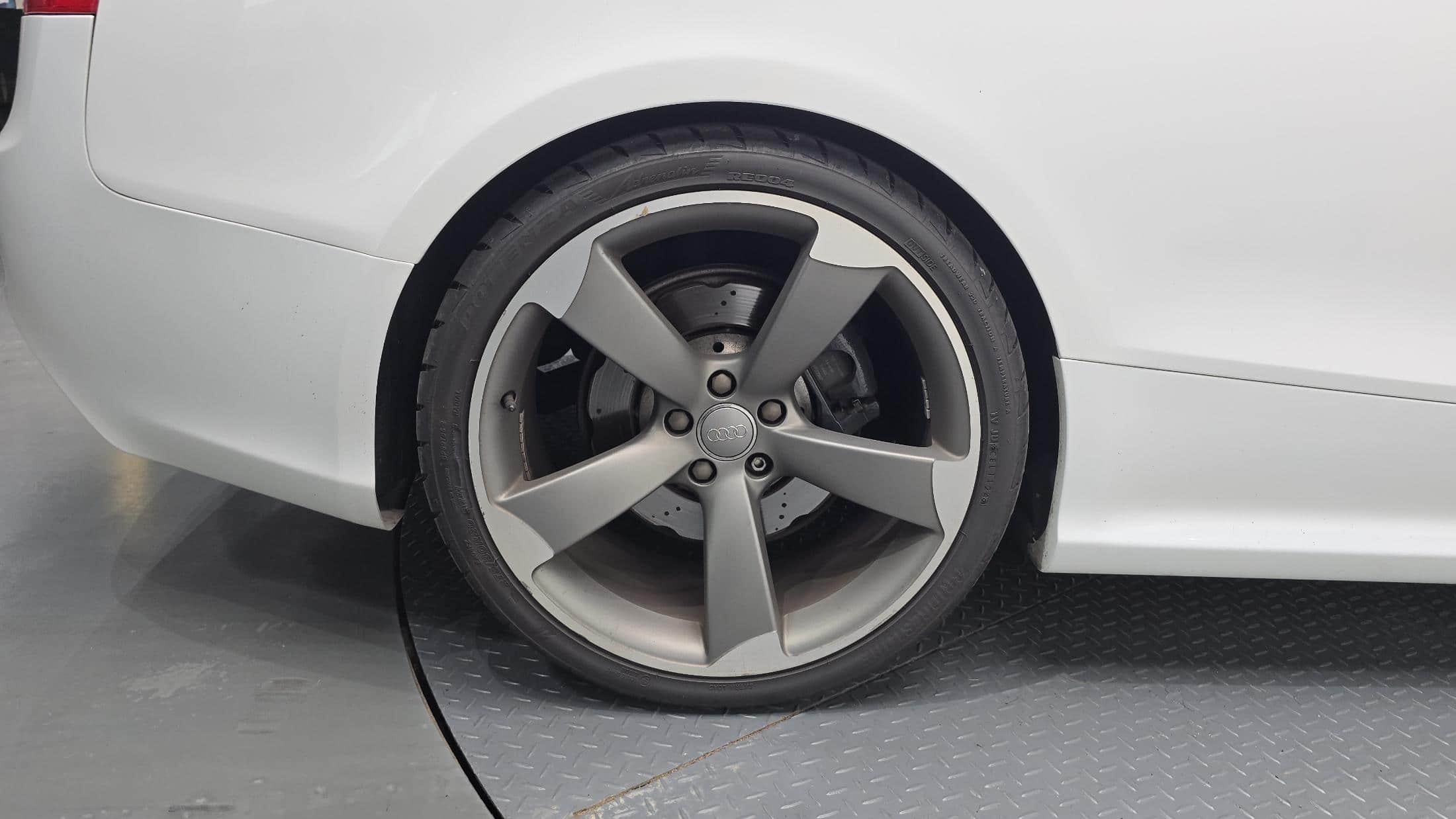 2014 AUDI RS5 - 2014 アウディ RS5
