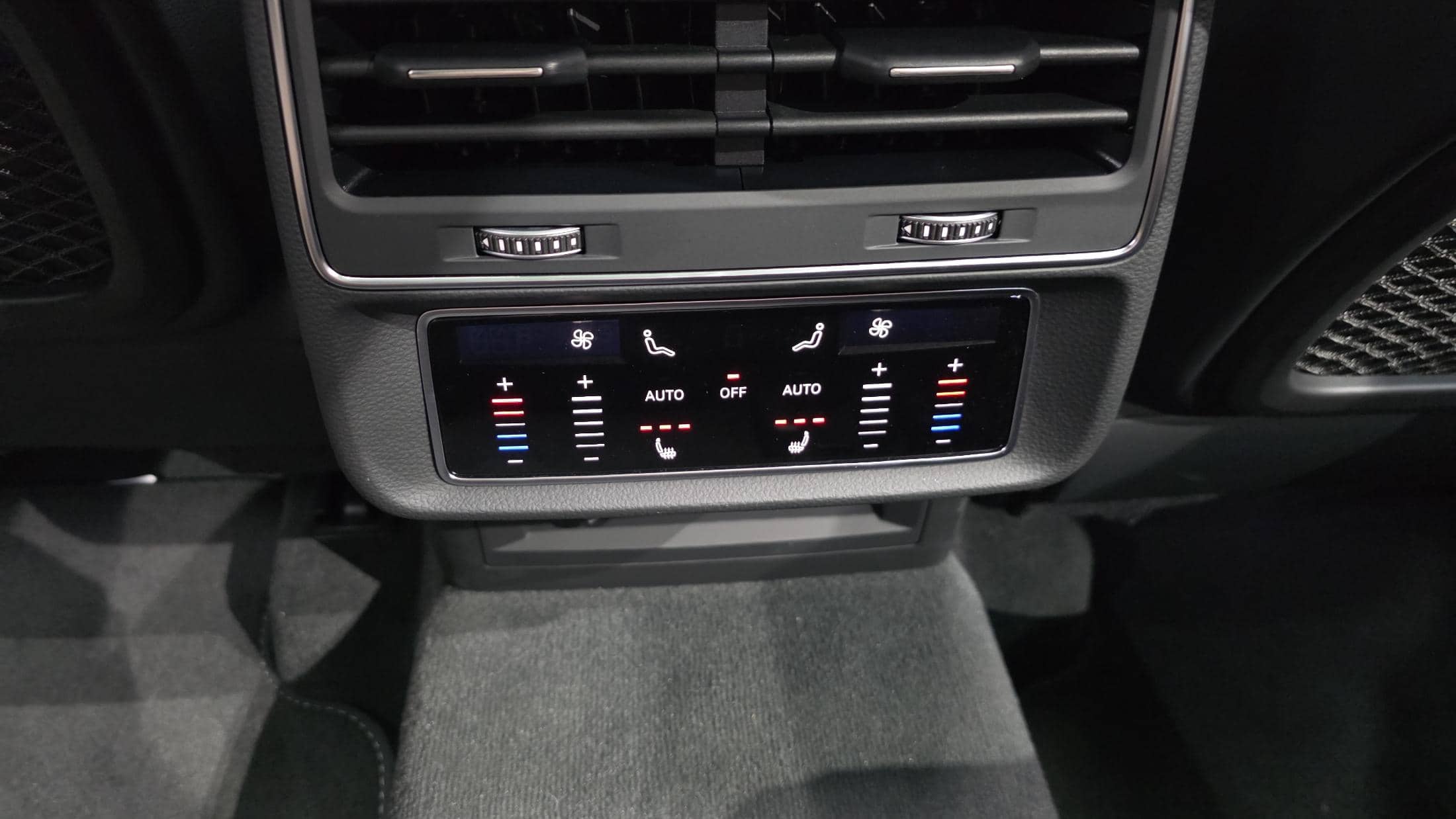 2025 AUDI Q8 55 TFSI Quattro Premium