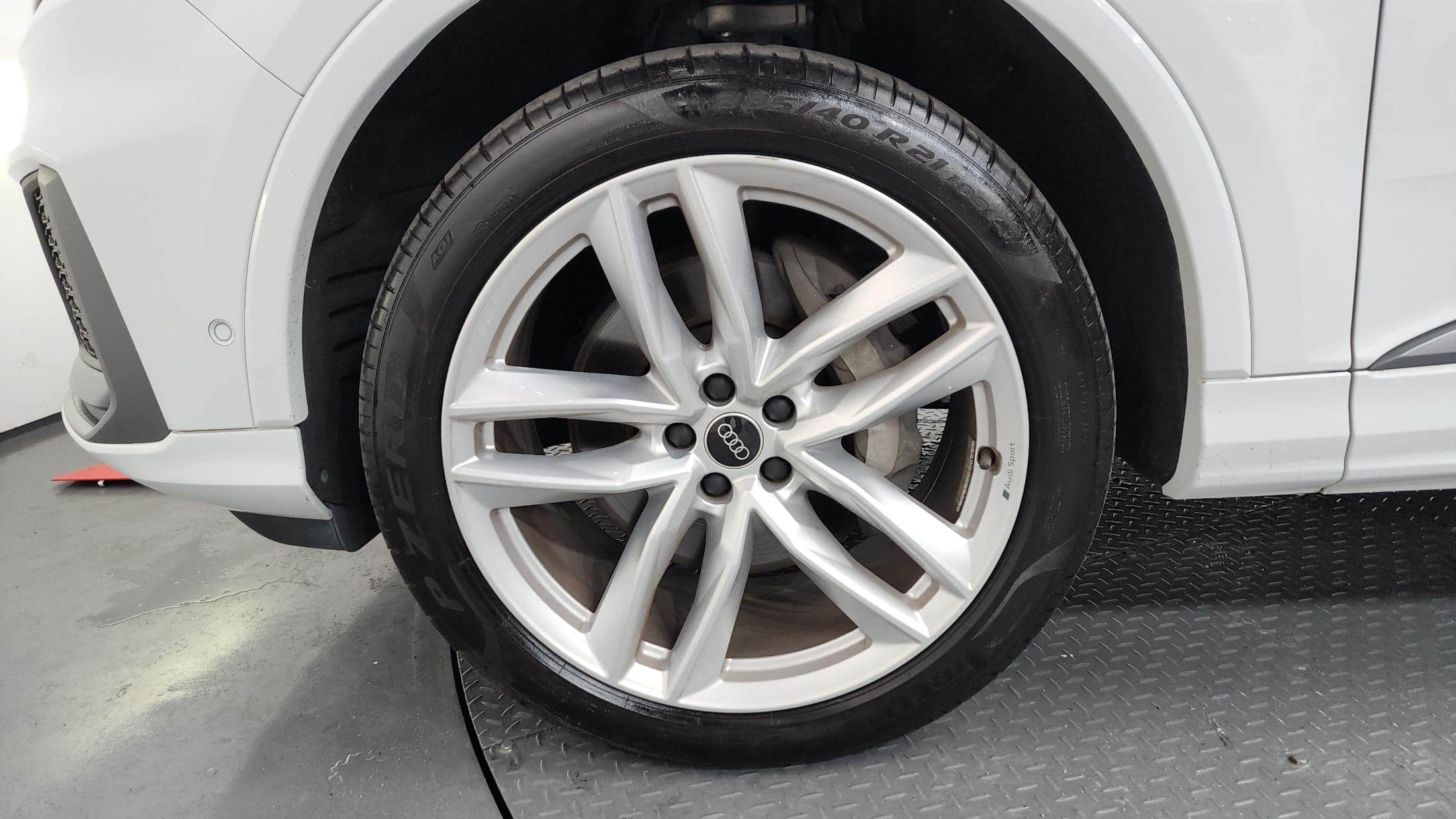 2023 AUDI Q7 45 TDI Quattro Premium - 2023 アウディ Q7