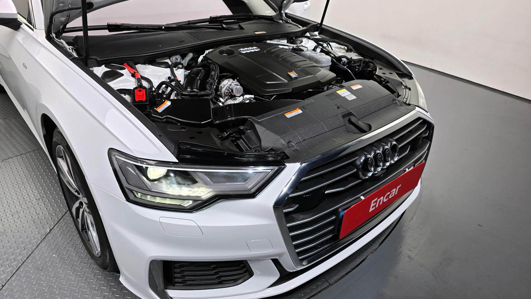 2023 AUDI A6 40 TDI Premium - 2023 アウディ A6