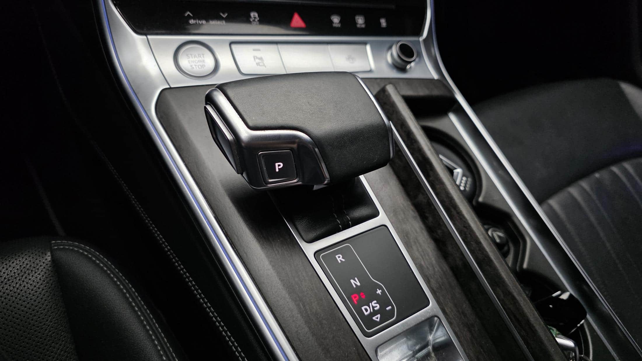 2020 AUDI A6 45 TDI Quattro Premium - 2020 アウディ A6