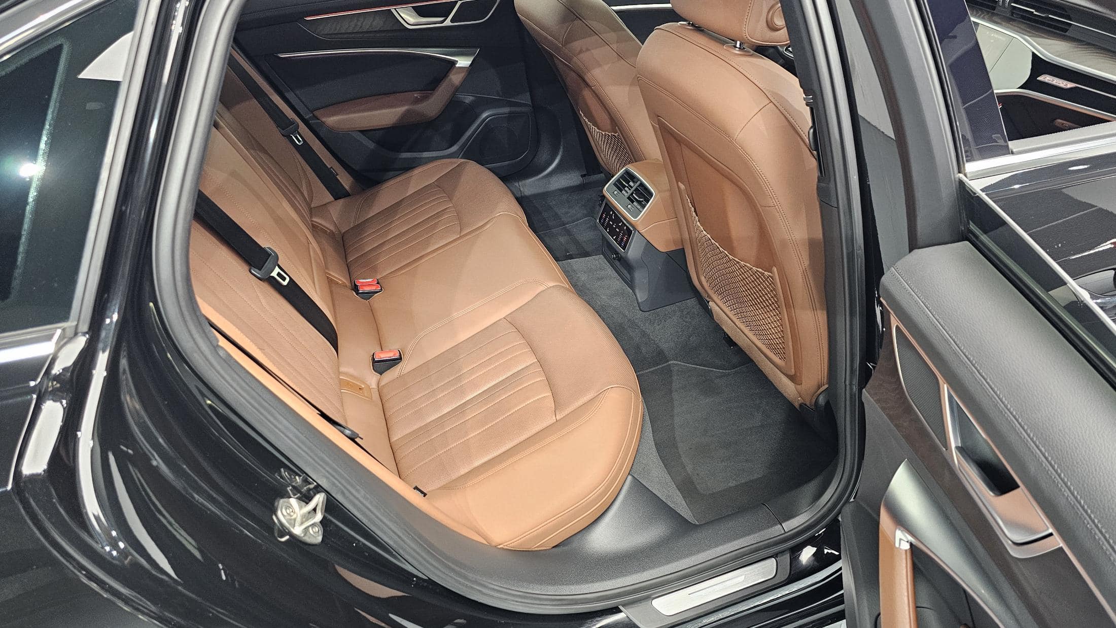 2021 AUDI A6 45 TFSI Quattro Premium - 2021 アウディ A6