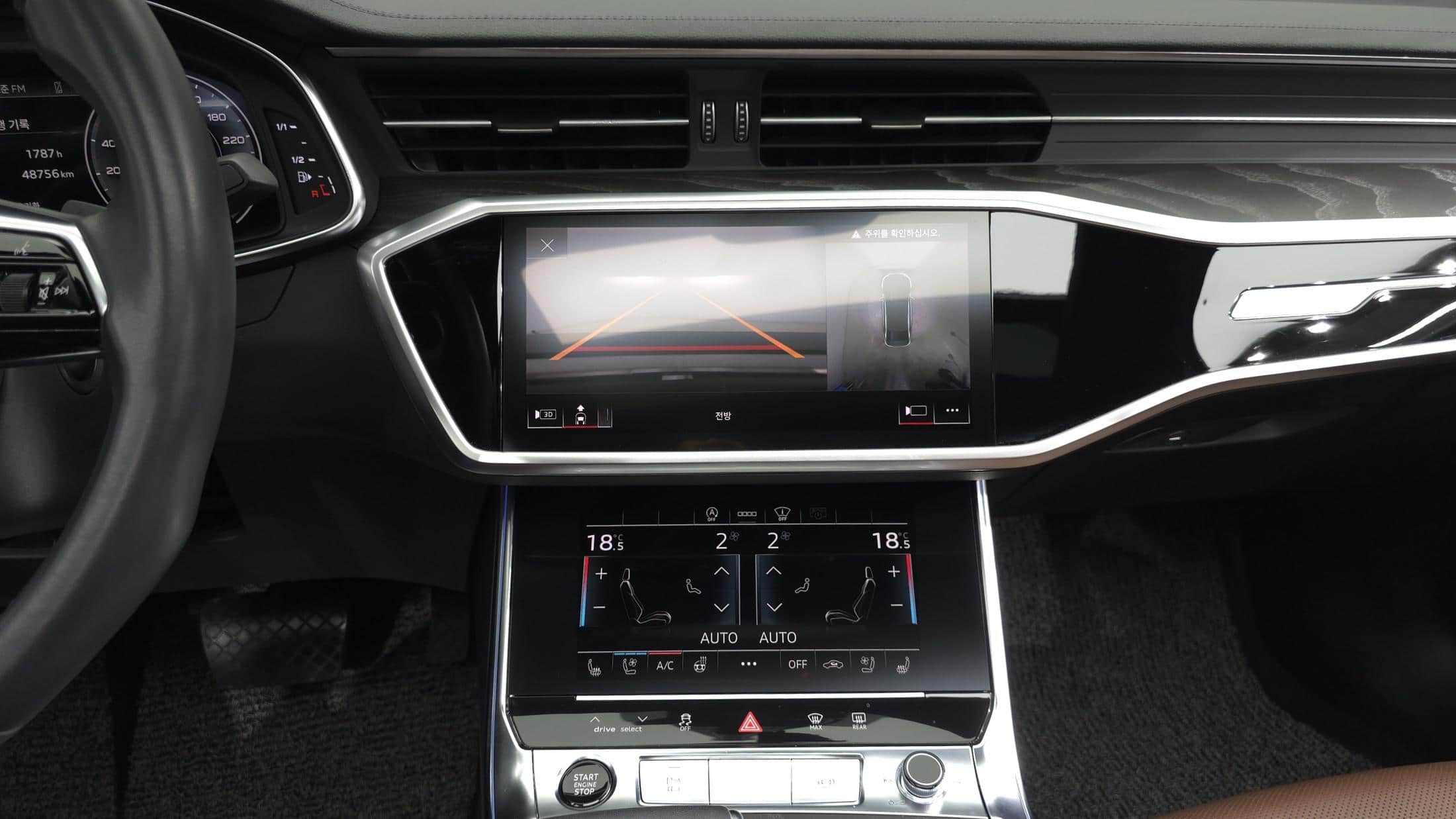 2021 AUDI A6 45 TFSI Premium - 2021 アウディ A6