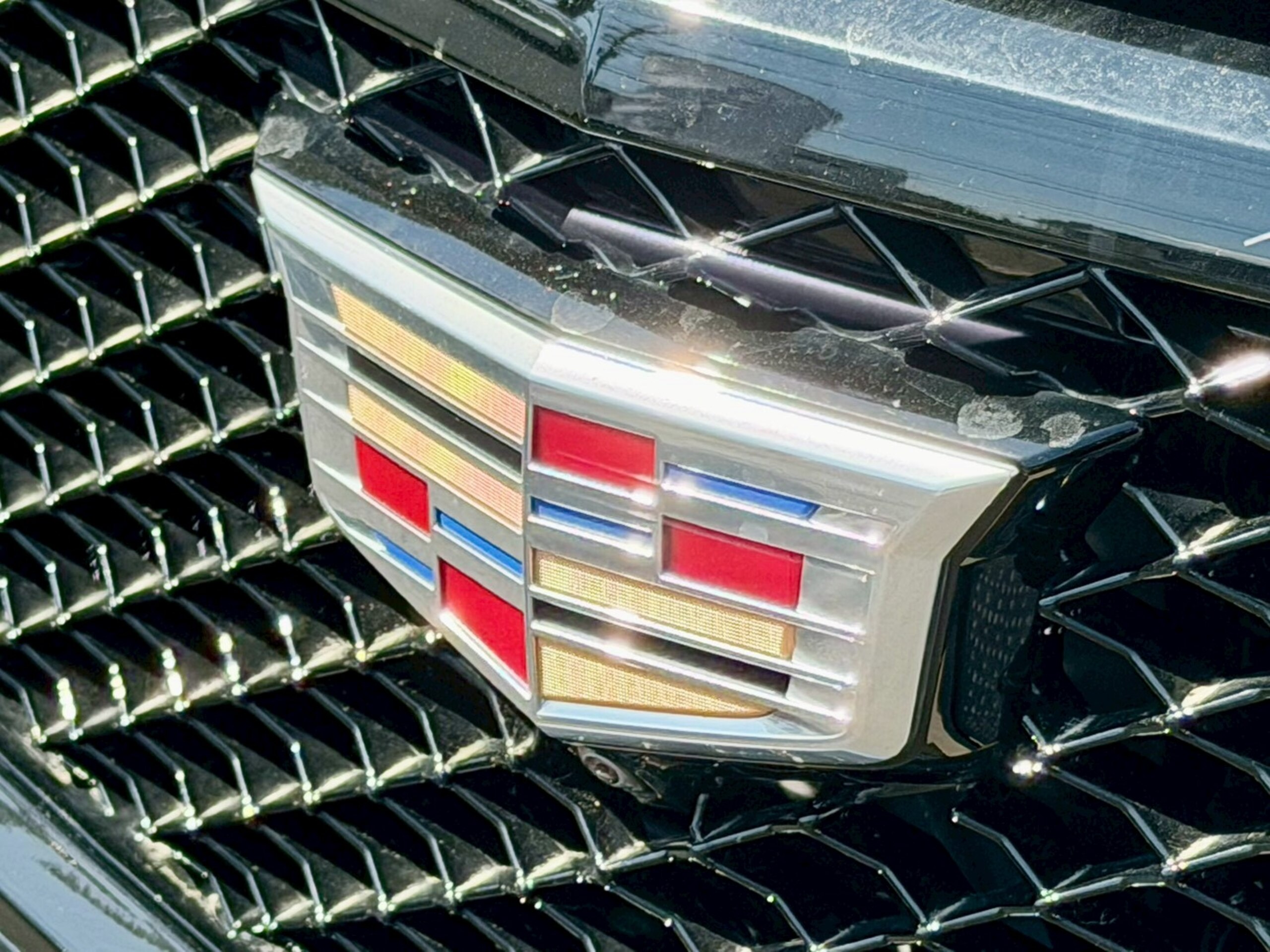 2025 Cadillac XT4 - キャデラック XT4 スポーツ 4WD キャデラック認定中古車 正規ディーラー車 33インチLEDディスプレイ AKG14スピーカー 230psDOHCターボ 全周囲カメラ カープレイ 衝突軽減ブレーキ レーンアシスト アダプティブクルーズ デジタルミラ
