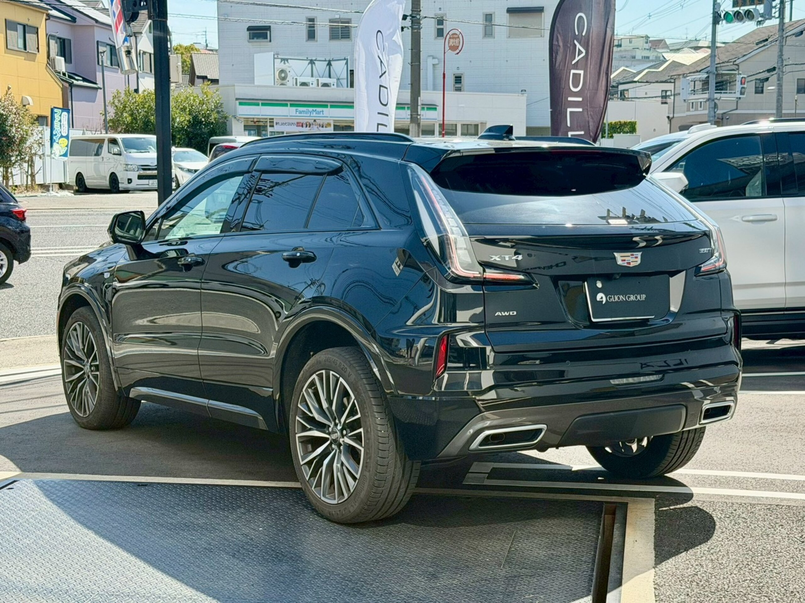 2025 Cadillac XT4 - キャデラック XT4 スポーツ 4WD キャデラック認定中古車 正規ディーラー車 33インチLEDディスプレイ AKG14スピーカー 230psDOHCターボ 全周囲カメラ カープレイ 衝突軽減ブレーキ レーンアシスト アダプティブクルーズ デジタルミラ
