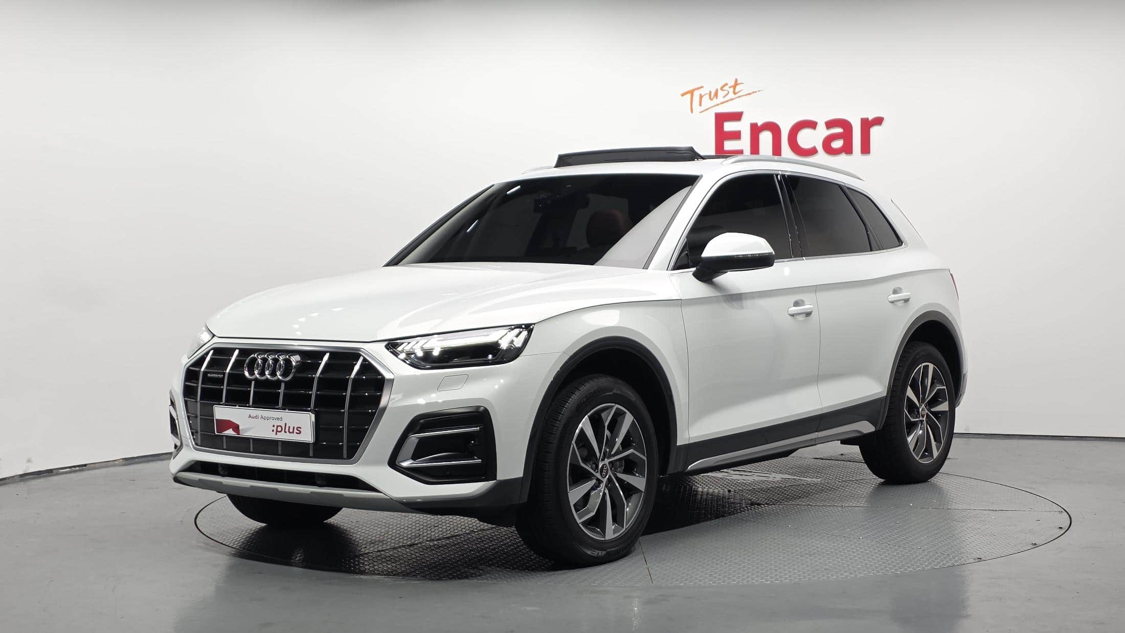 2023 AUDI Q5 40 TDI Quattro - 2023 أودي Q5