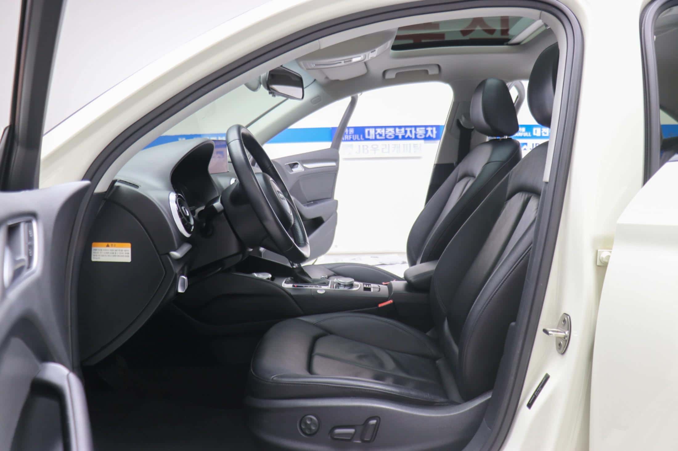 2014 AUDI A3 - 2014 أودي A3