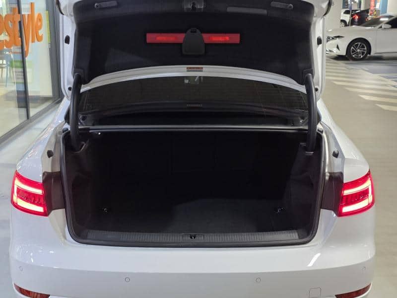 2016 AUDI A4
