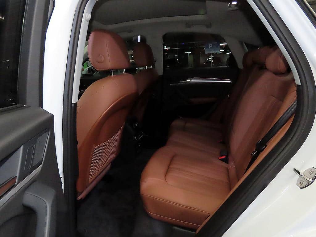 2023 AUDI Q5 - 2023 アウディ Q5