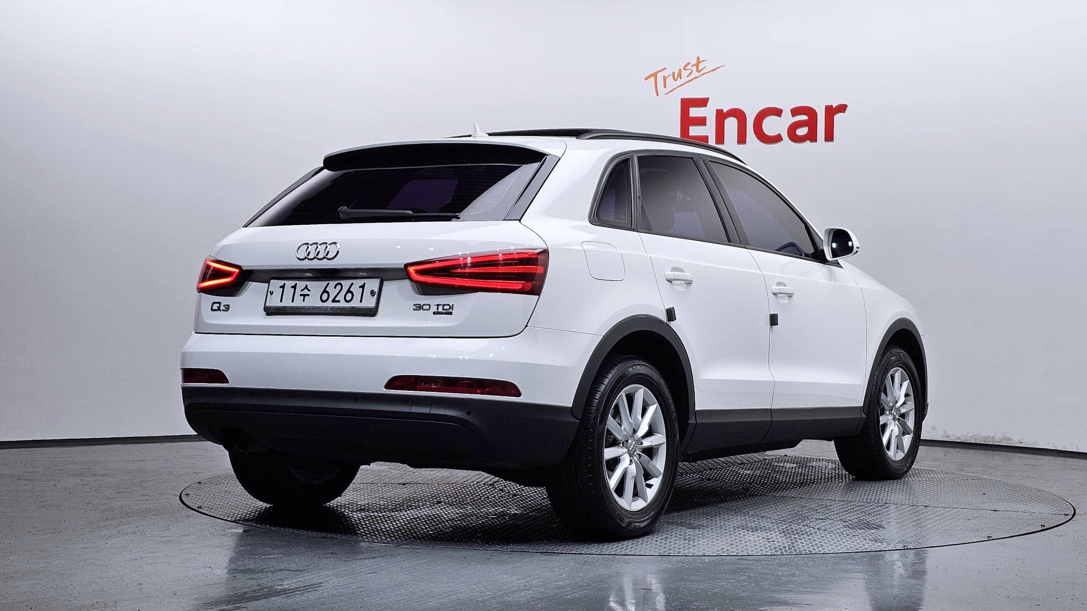 2015 AUDI Q3 30 TDI Quattro - 2015 أودي Q3
