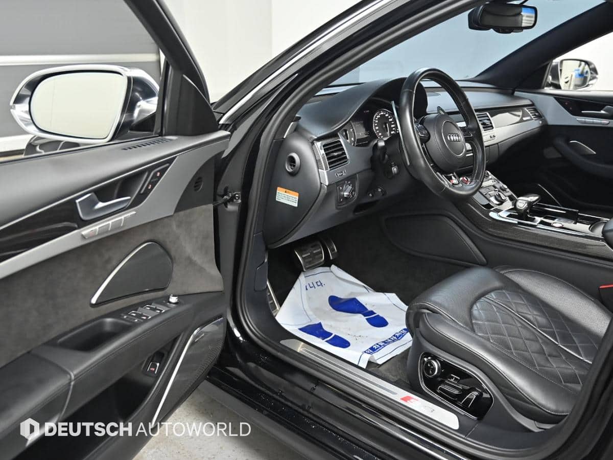 2014 AUDI S8 - 2014 أودي S8