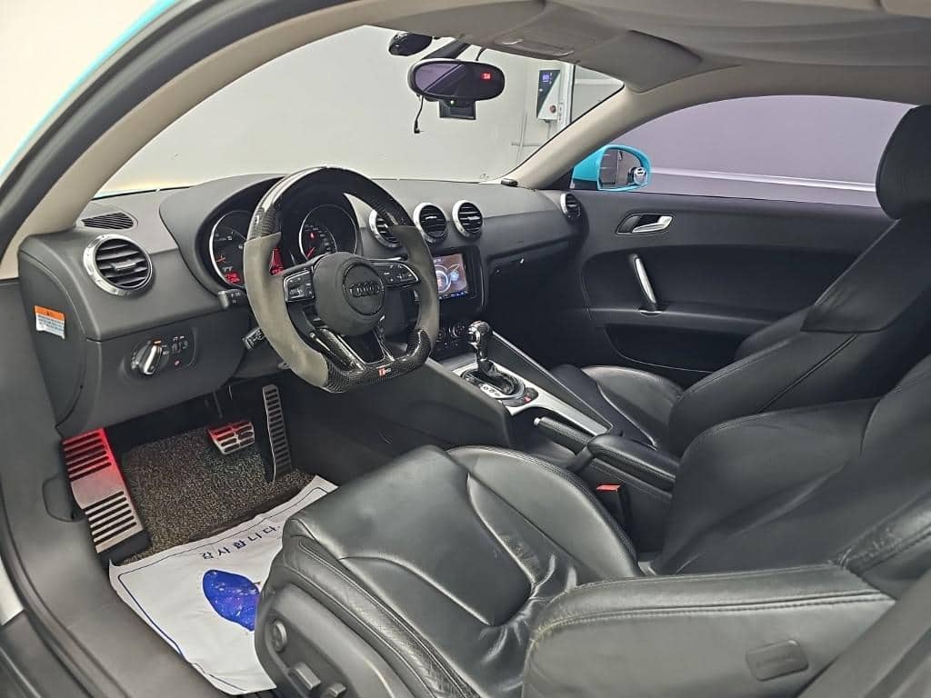 2008 AUDI TT - 2008 أودي TT