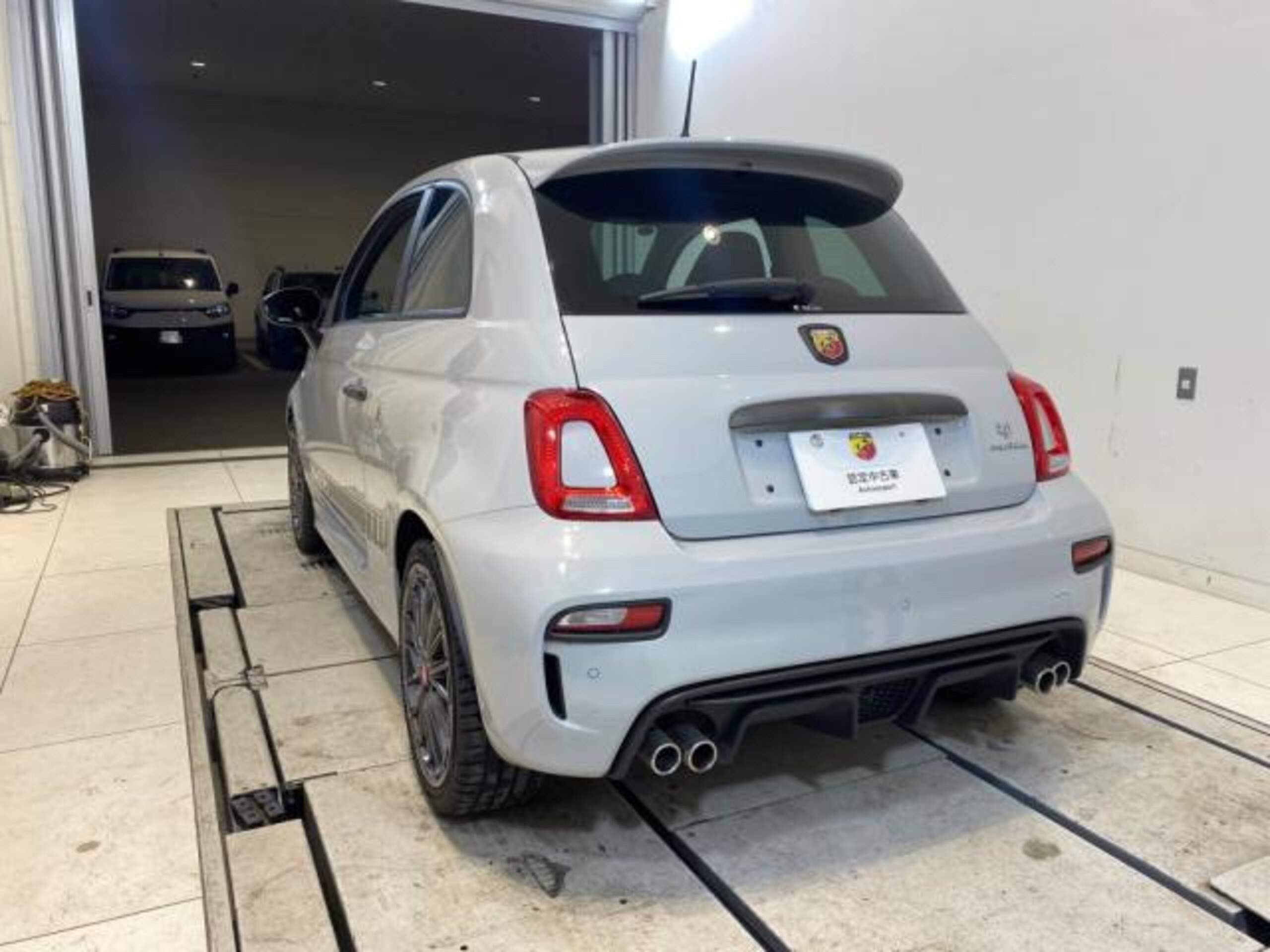 2022 Abarth 595 - 2022 أبارث 595