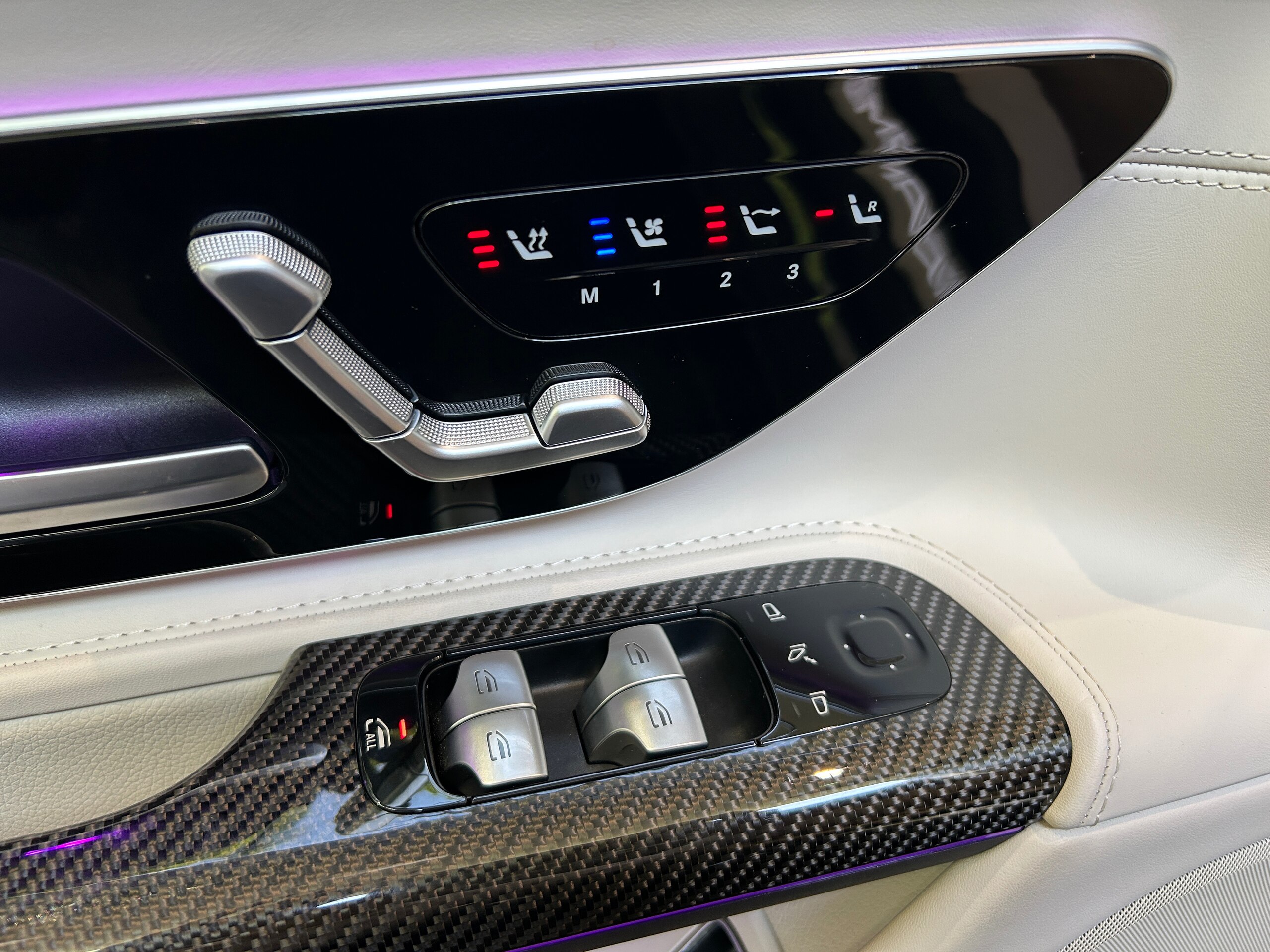 2025 Mercedes-AMG SLClass - メルセデスＡＭＧ SLクラス SL63 4マチックプラス 4WD MP202501 幌グレー/AMGカーボンパッケージ/21インチAMGアルミホイール/AMGカーボンエクステリアパッケージ/AMGカーボンファイバーインテリアトリム/AMGカーボンファイバードアミラー/リアアクスルステアリング/エアスカーフ