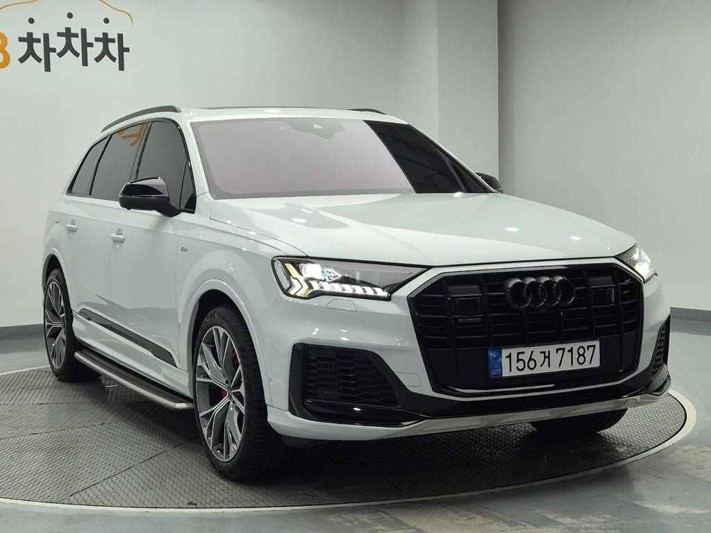 2022 AUDI Q7 - 2022 アウディ Q7