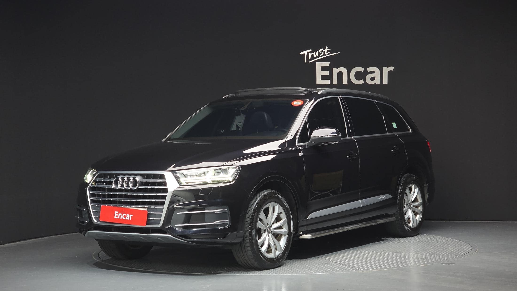 2019 AUDI Q7 45 TFSI Quattro - 2019 أودي Q7