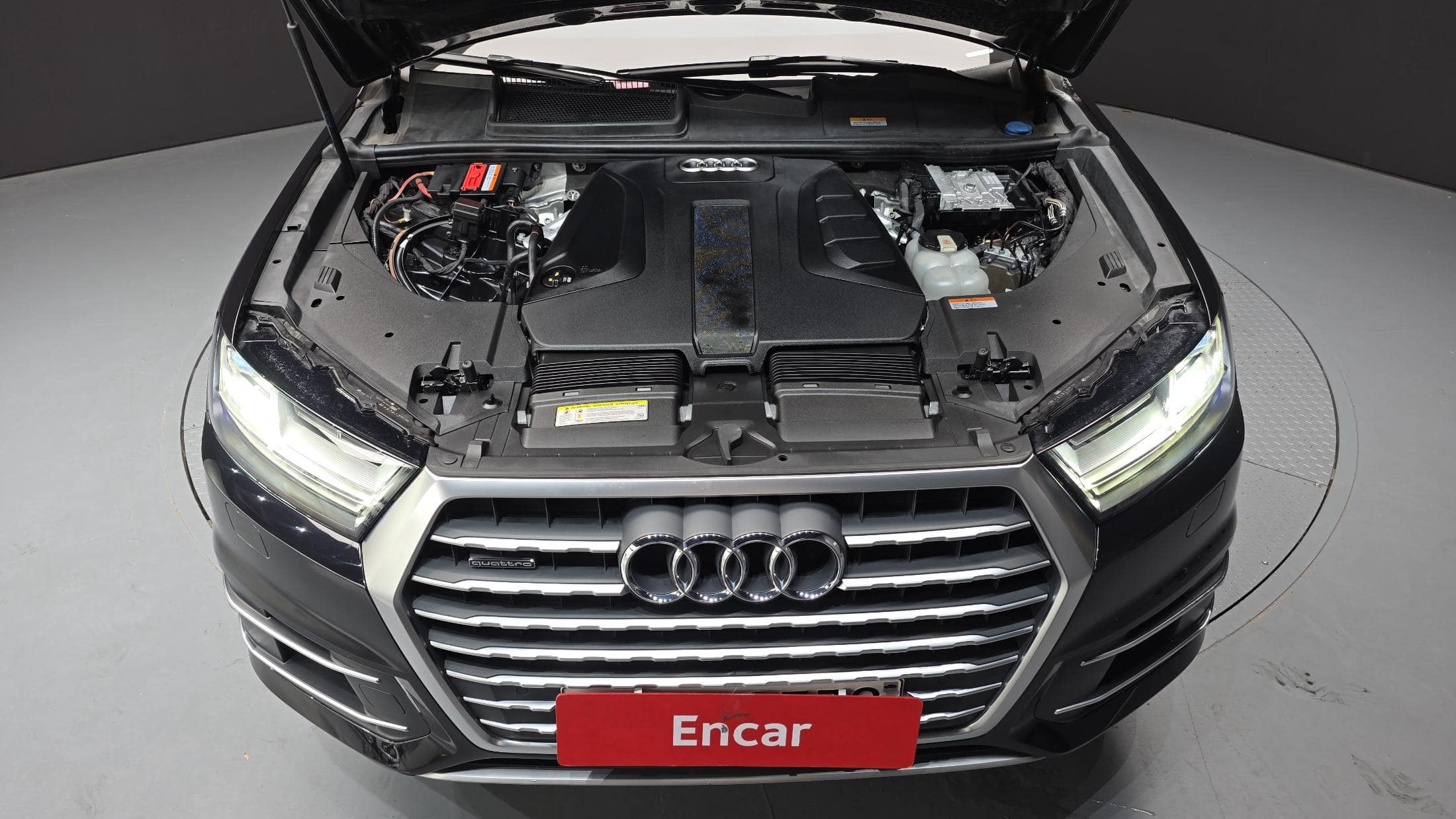 2019 AUDI Q7 45 TFSI Quattro - 2019 أودي Q7