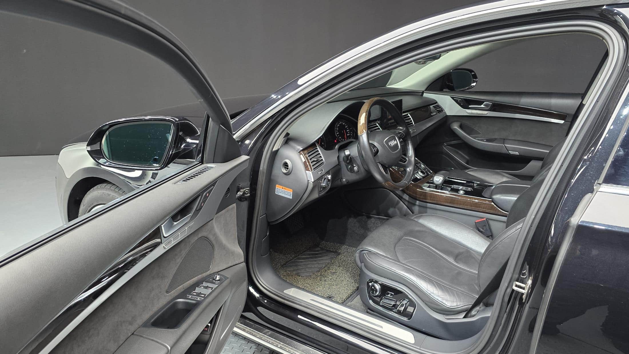 2015 AUDI A8 60 TDI Quattro - 2015 アウディ A8