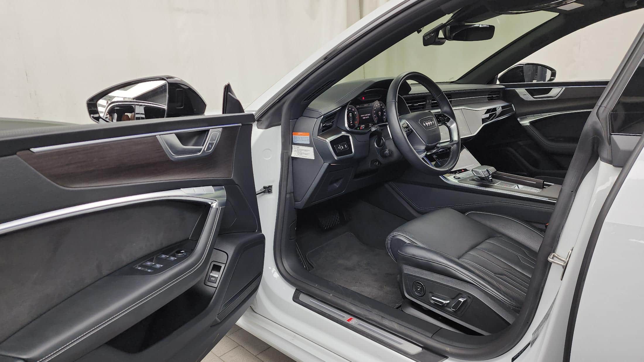 2023 AUDI A7 55 TFSI Quattro Premium