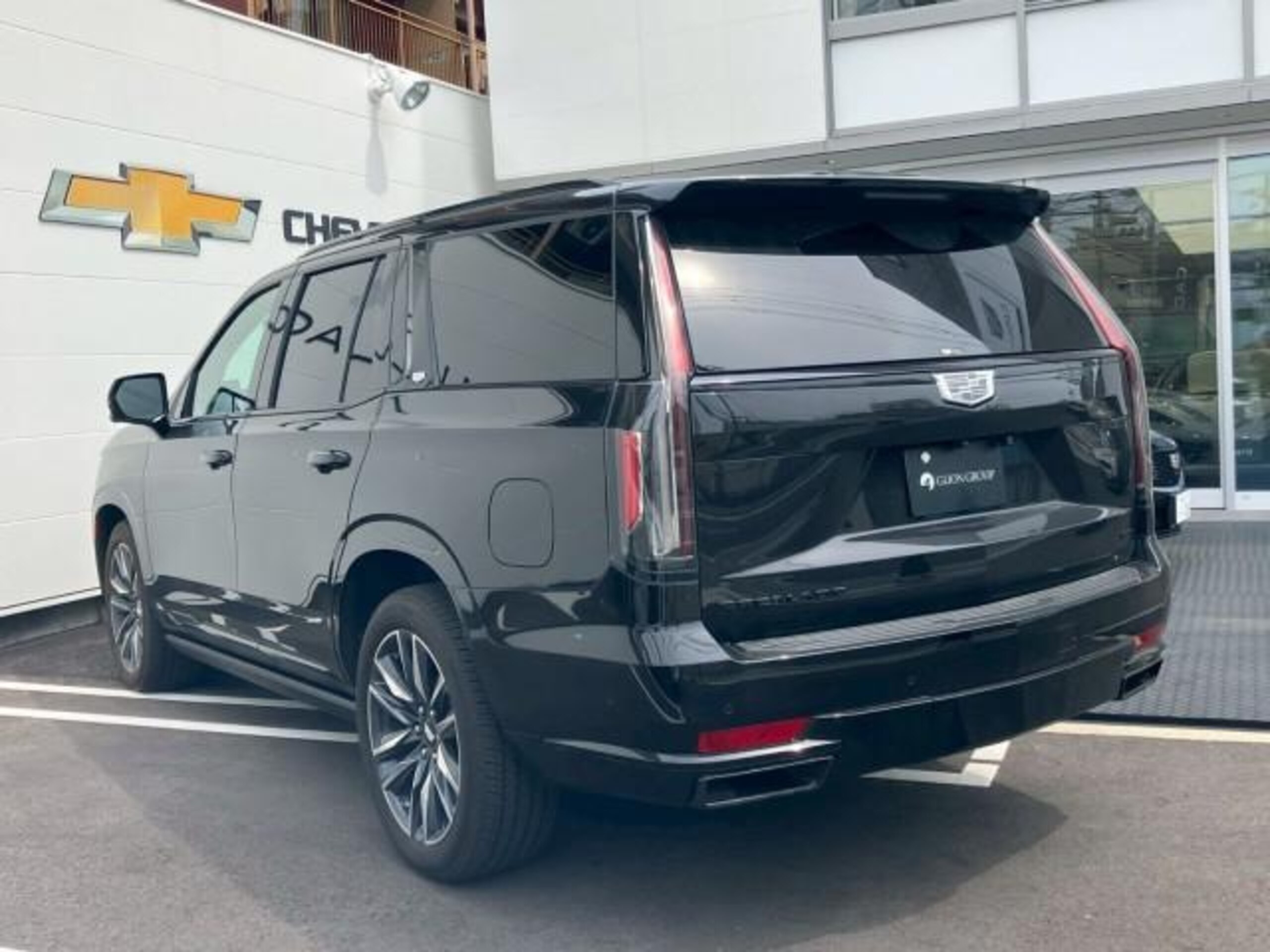 2023 Cadillac Escalade - キャデラック エスカレード スポーツ LEDライト ACC AKG36スピーカー ブラックレザーシート シートヒーター ベンチレーション HUD リアエンターティメント パノラマルーフ マッサージシート クールボックス22AW