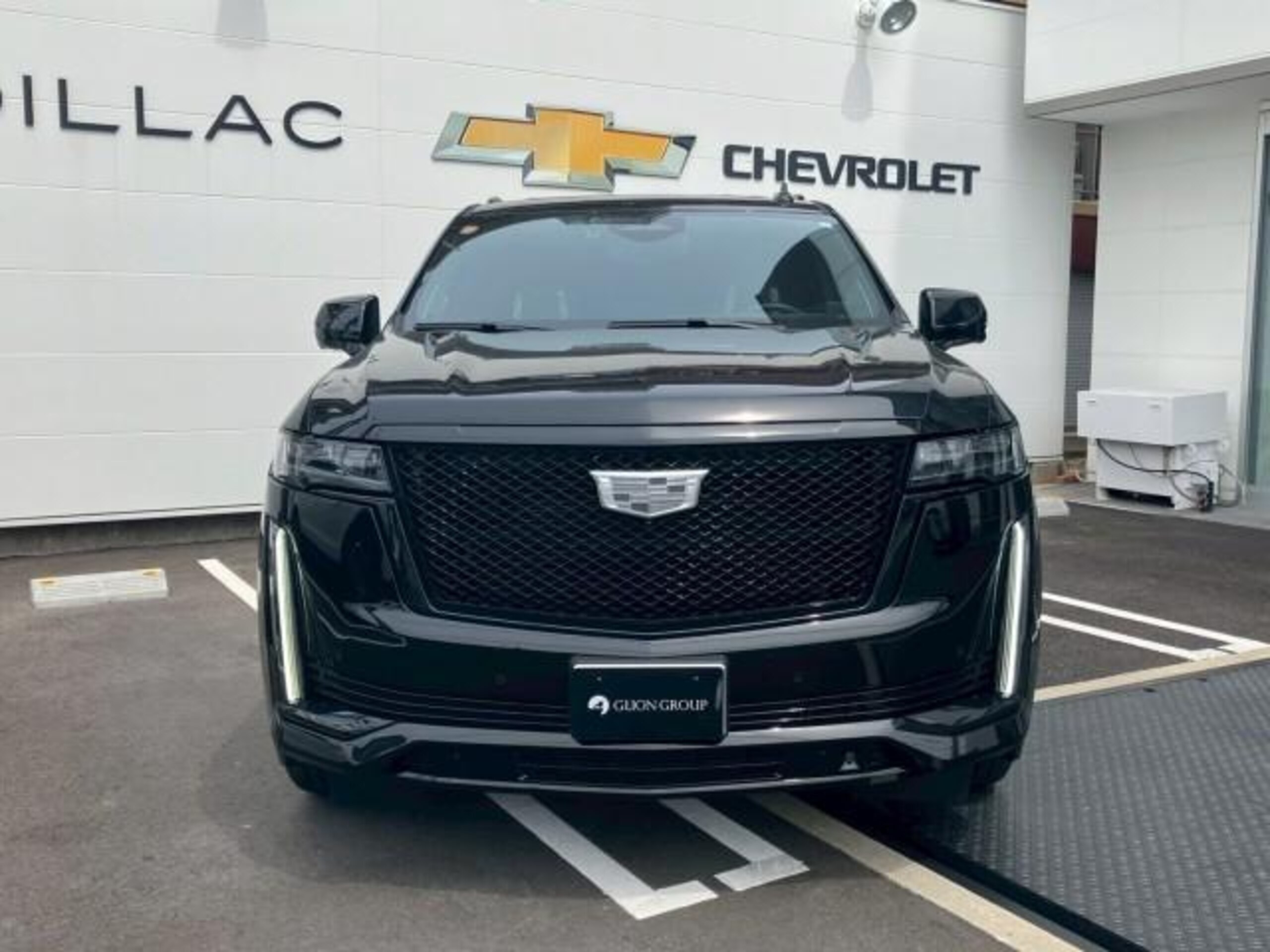 2023 Cadillac Escalade - キャデラック エスカレード スポーツ LEDライト ACC AKG36スピーカー ブラックレザーシート シートヒーター ベンチレーション HUD リアエンターティメント パノラマルーフ マッサージシート クールボックス22AW