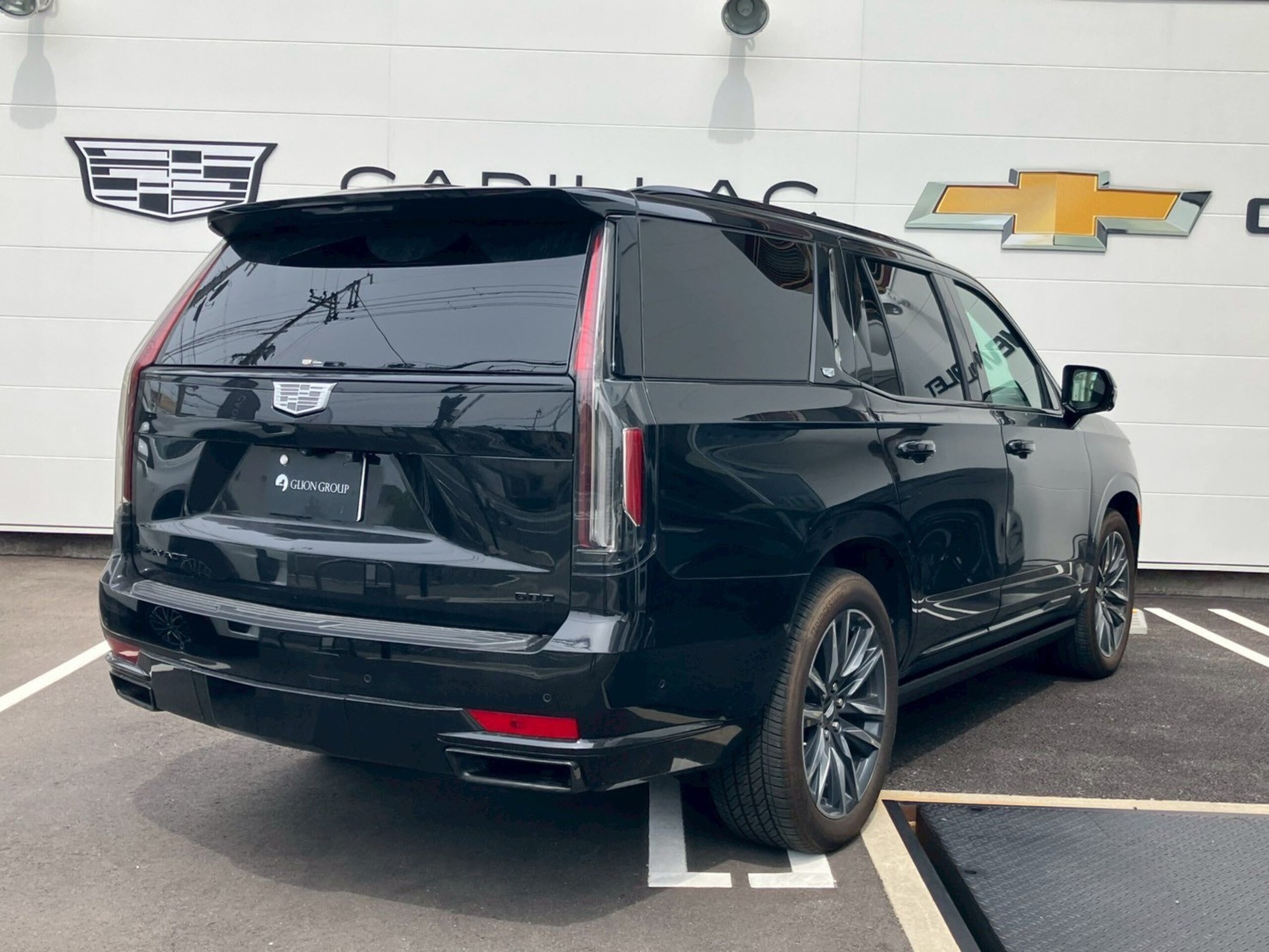 2023 Cadillac Escalade - キャデラック エスカレード スポーツ LEDライト ACC AKG36スピーカー ブラックレザーシート シートヒーター ベンチレーション HUD リアエンターティメント パノラマルーフ マッサージシート クールボックス22AW