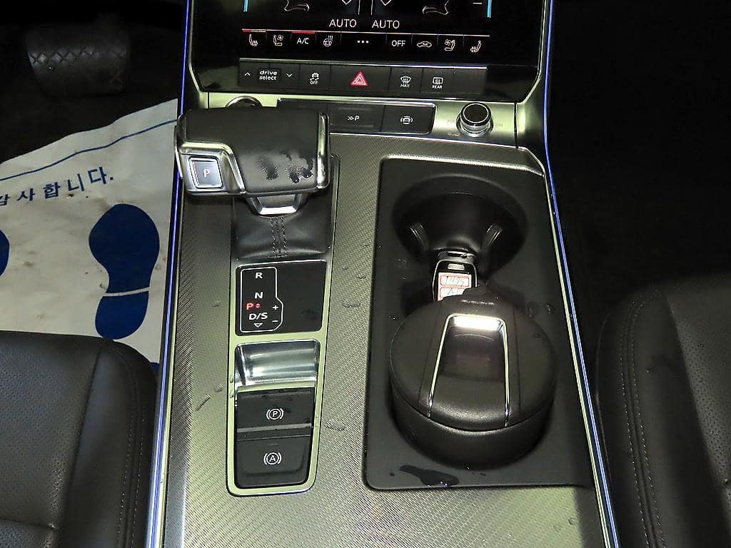 2021 AUDI A6 - 2021 アウディ A6